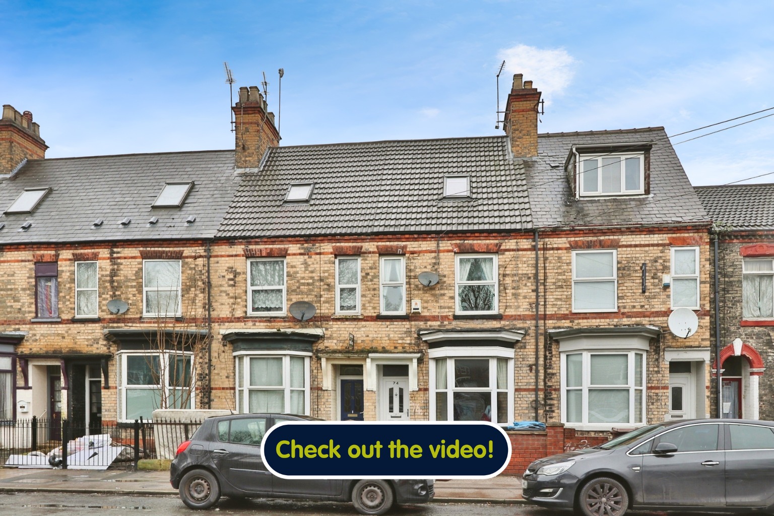 3 bed terraced house for sale in Queens Road, Hull - Property Image 1