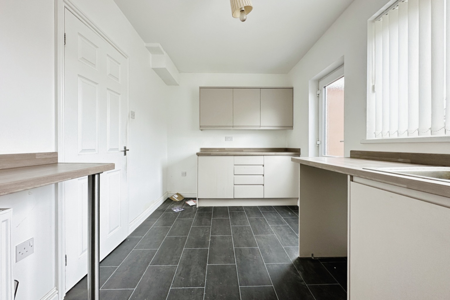 2 bed terraced house for sale in Westfield Road, Hull  - Property Image 3