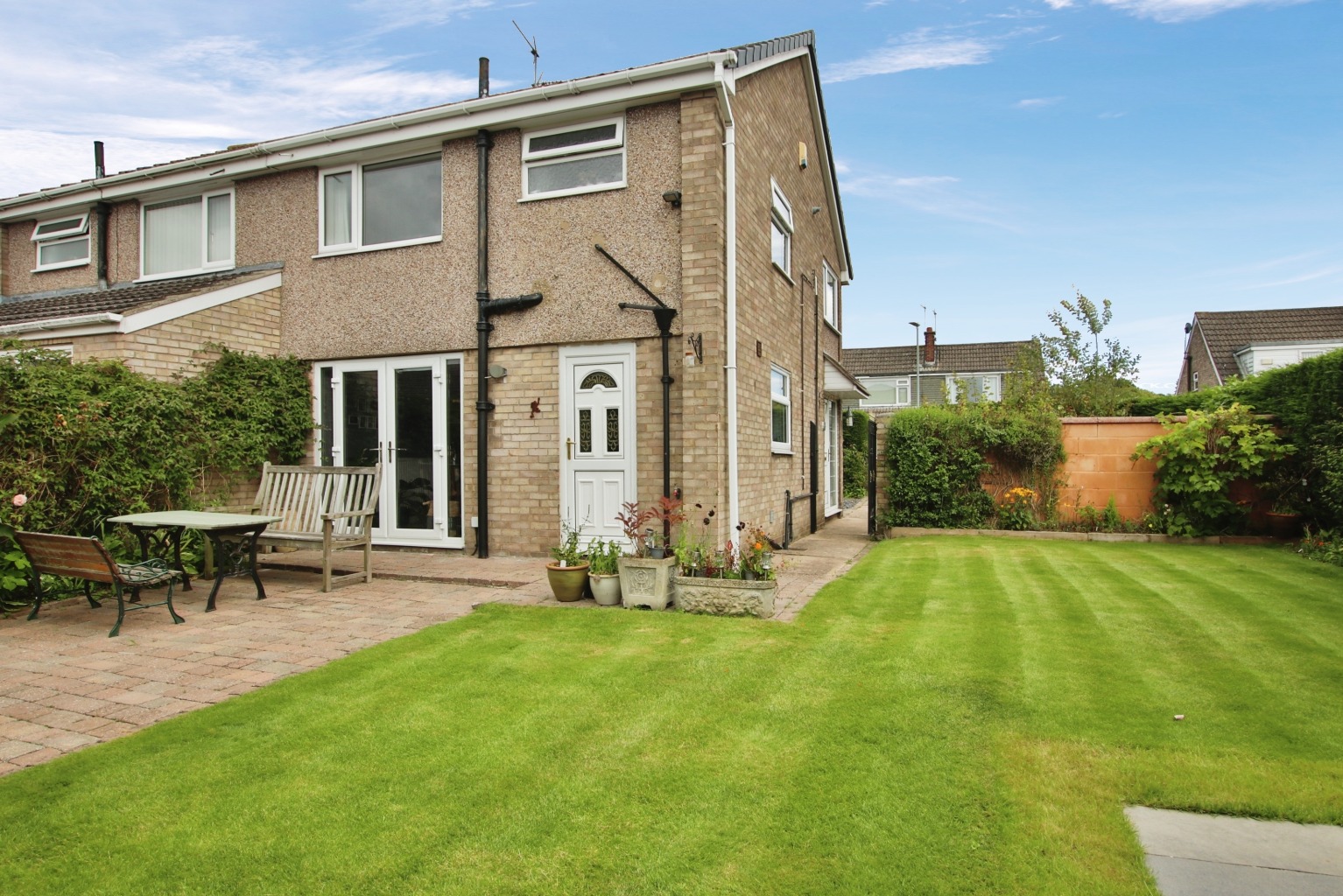 3 bed semi-detached house for sale in West Hall Garth, Brough  - Property Image 1