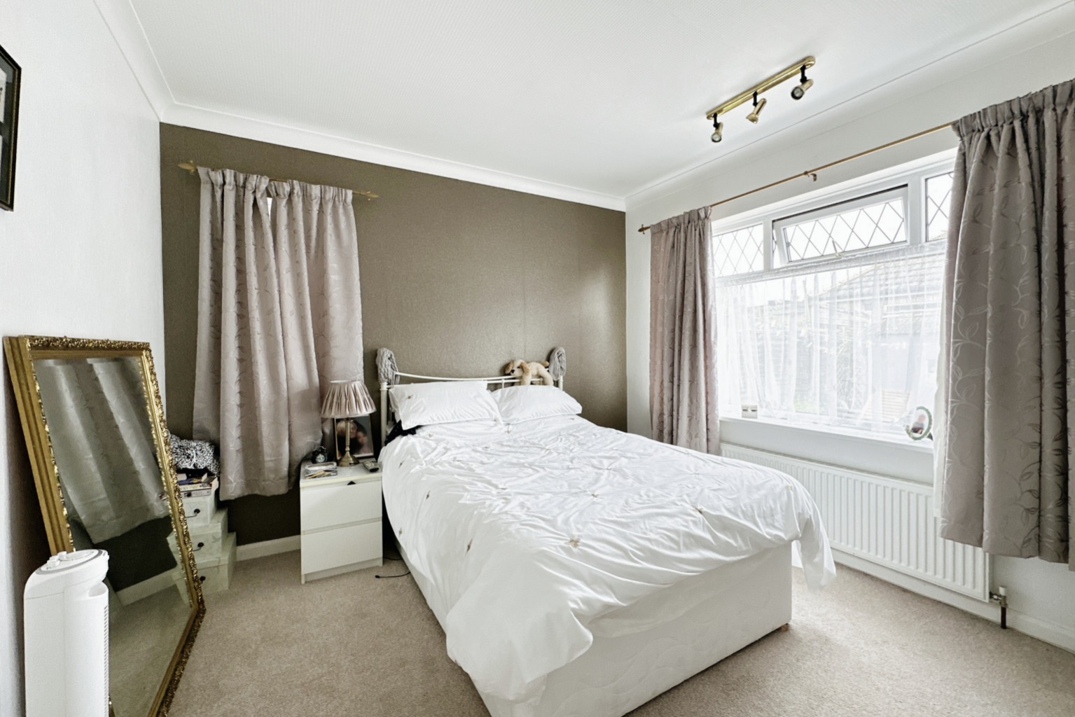 3 bed detached bungalow for sale in The Lunds, Hull  - Property Image 11