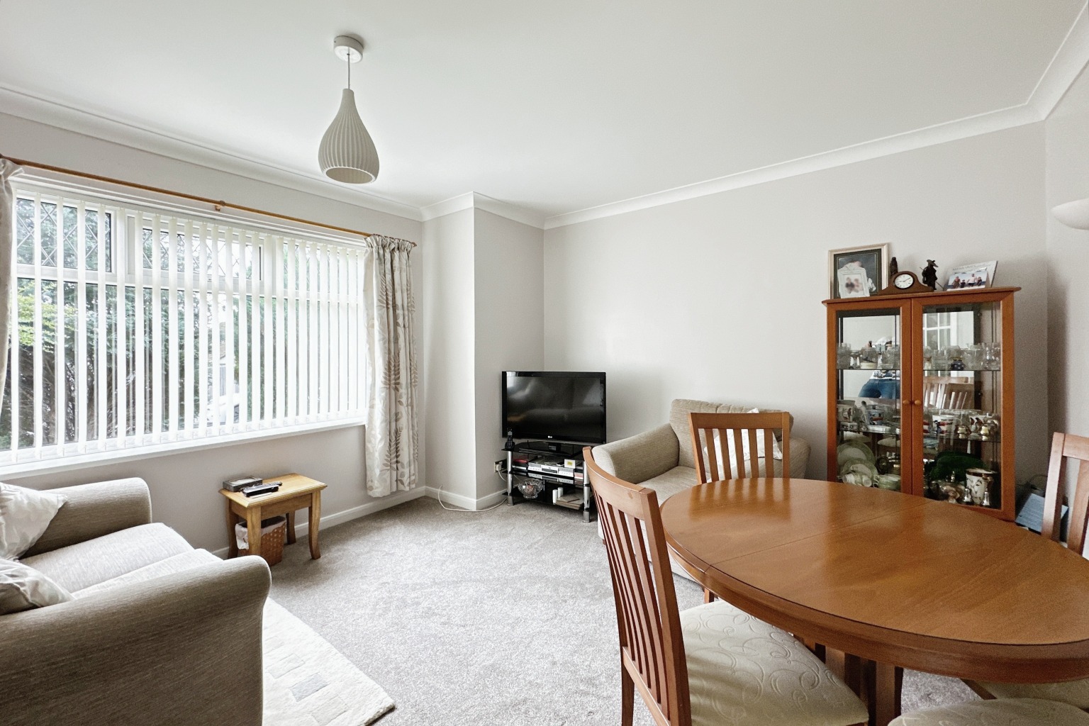 3 bed detached bungalow for sale in The Lunds, Hull  - Property Image 9