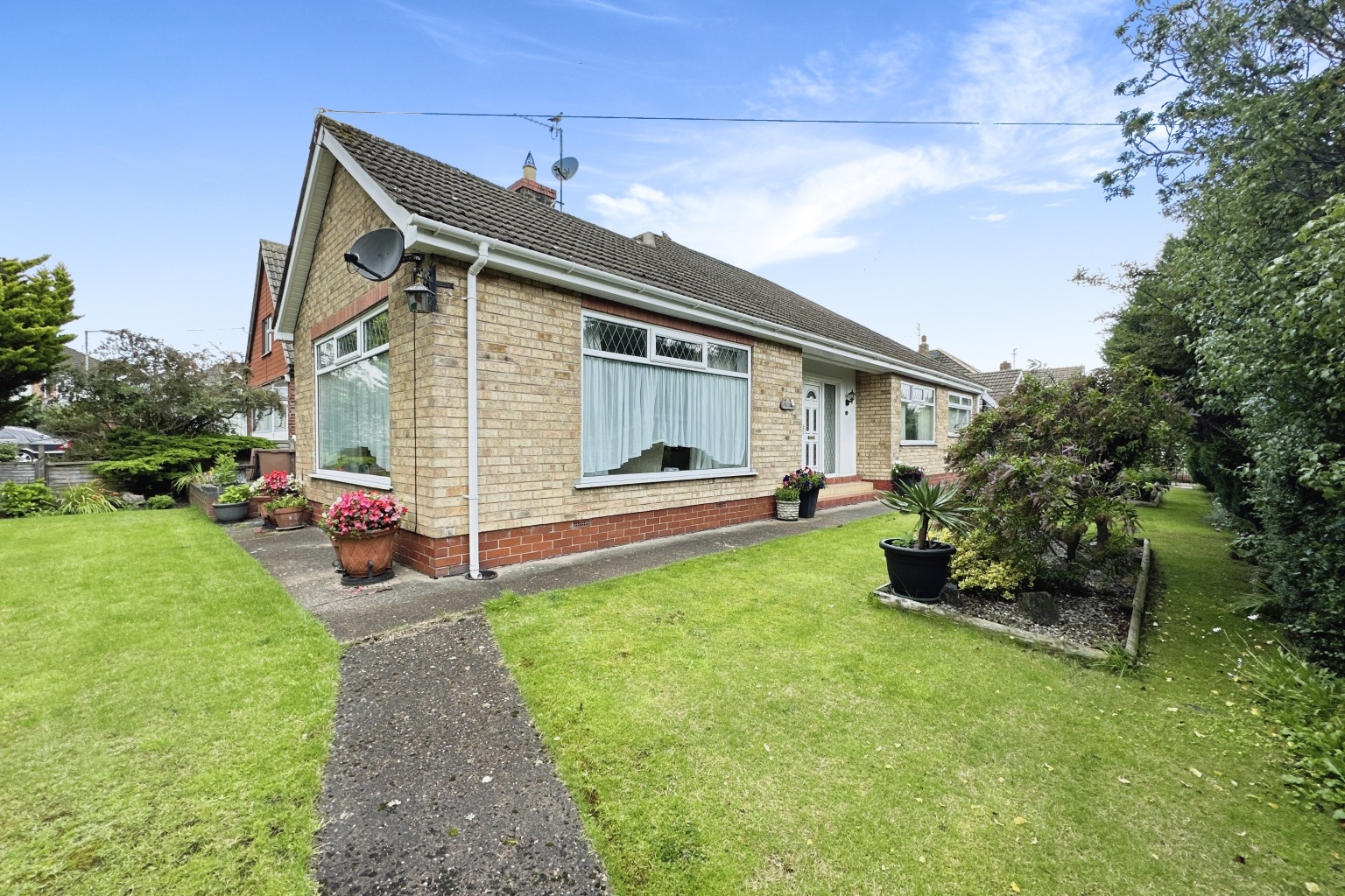 3 bed detached bungalow for sale in The Lunds, Hull  - Property Image 18