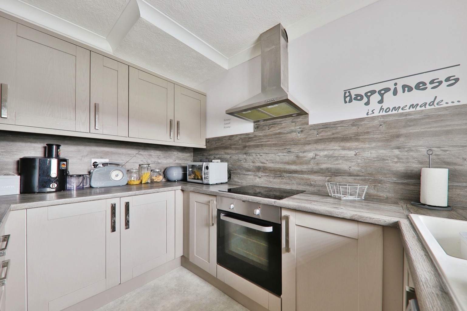2 bed terraced house for sale in Brooklands Road, Hull  - Property Image 3