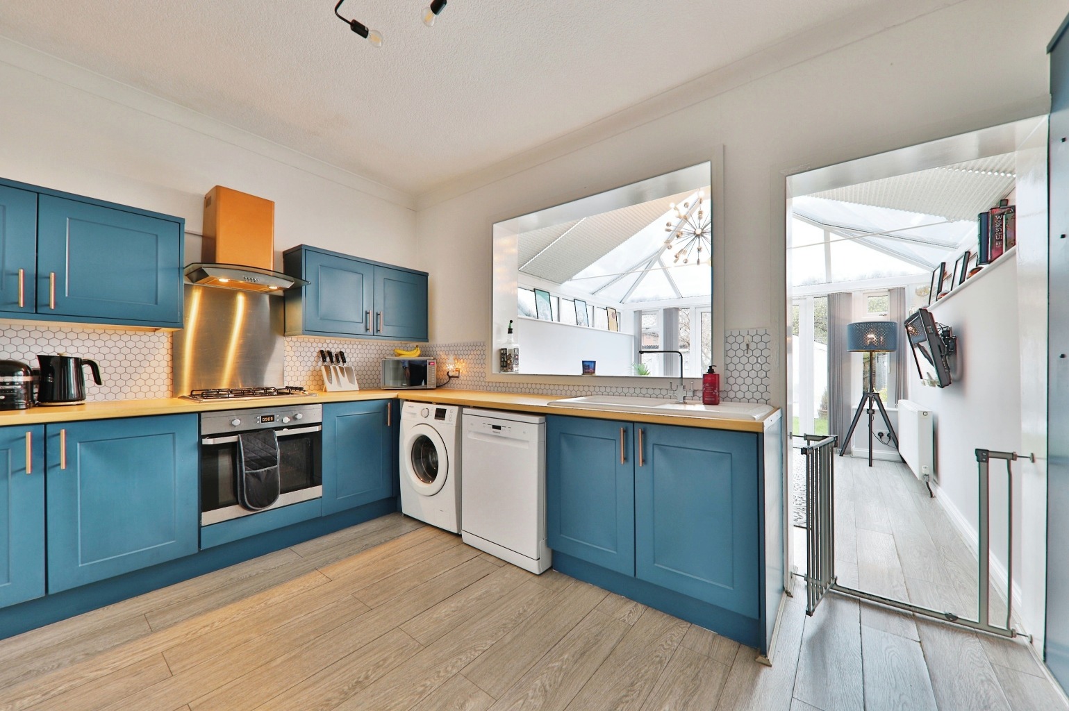 2 bed terraced house for sale in Spring Bank West, Hull  - Property Image 3