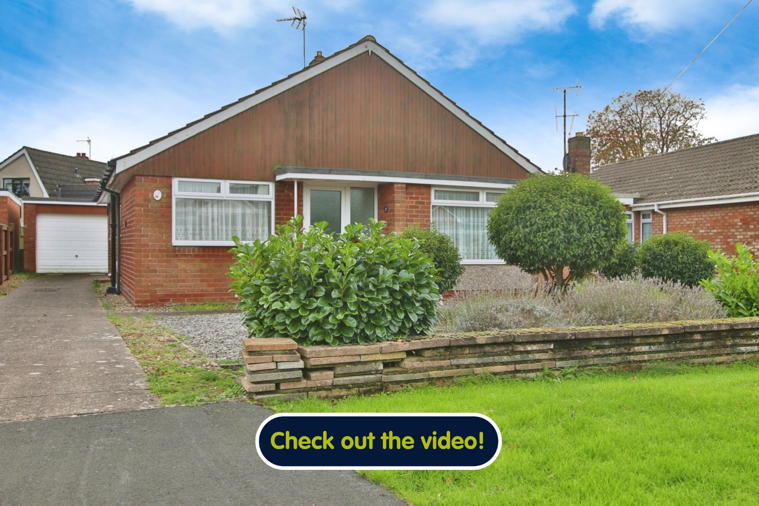 3 bed detached bungalow for sale in Lambert Avenue, Brough  - Property Image 1