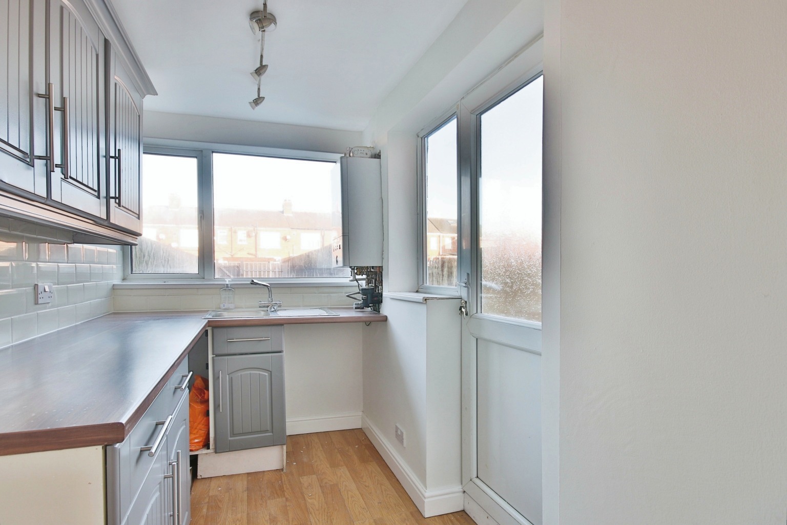 3 bed terraced house for sale in Westlands Road, Hull  - Property Image 2