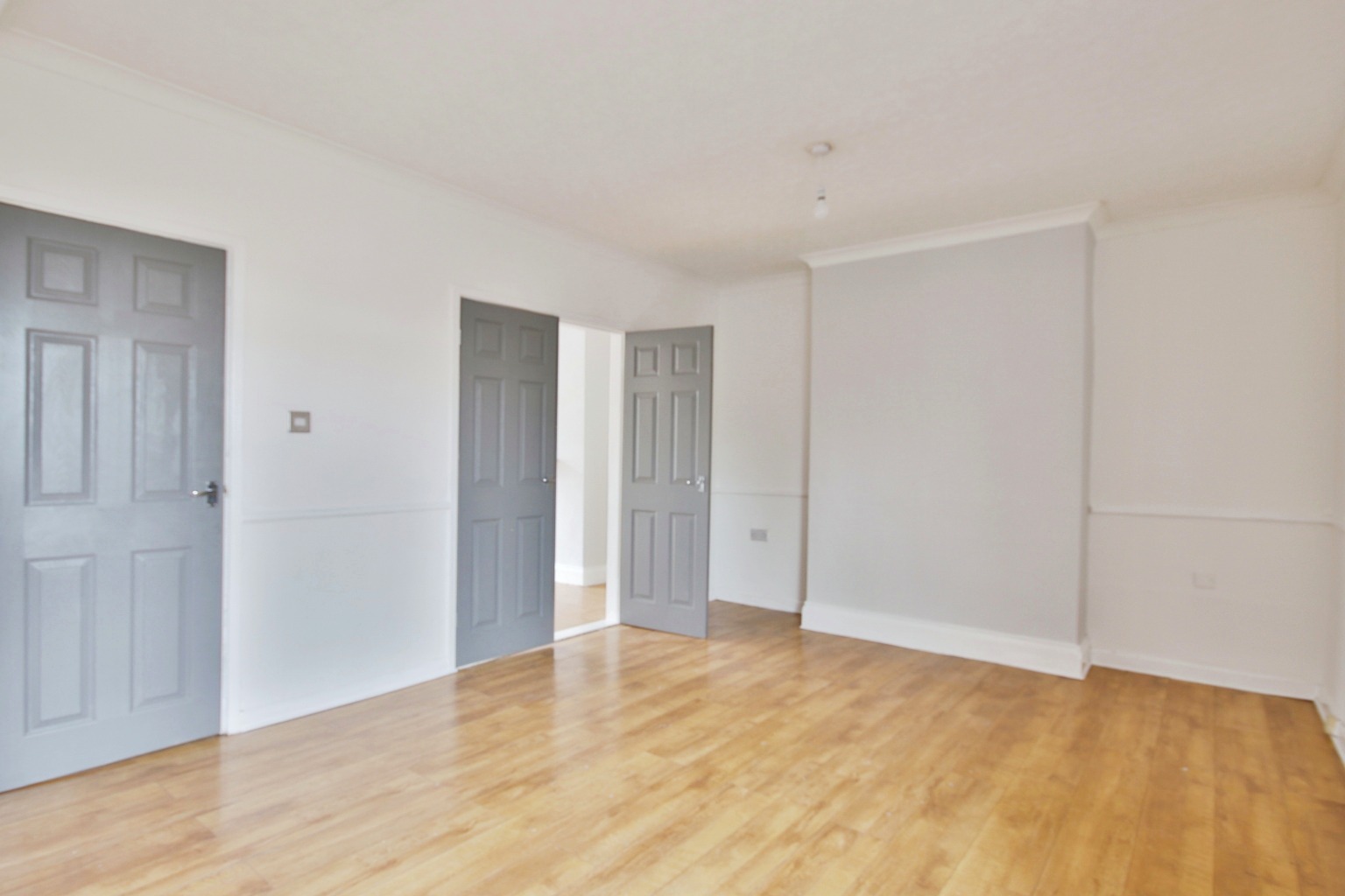 3 bed semi-detached house for sale in Monmouth Street, Hull  - Property Image 5