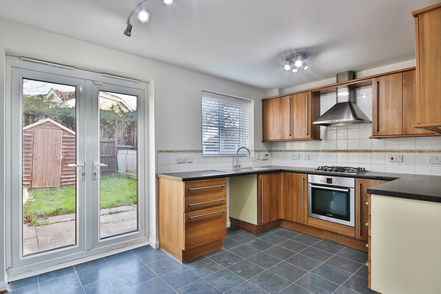 3 bed end of terrace house for sale in Chancery Court, Hull  - Property Image 3