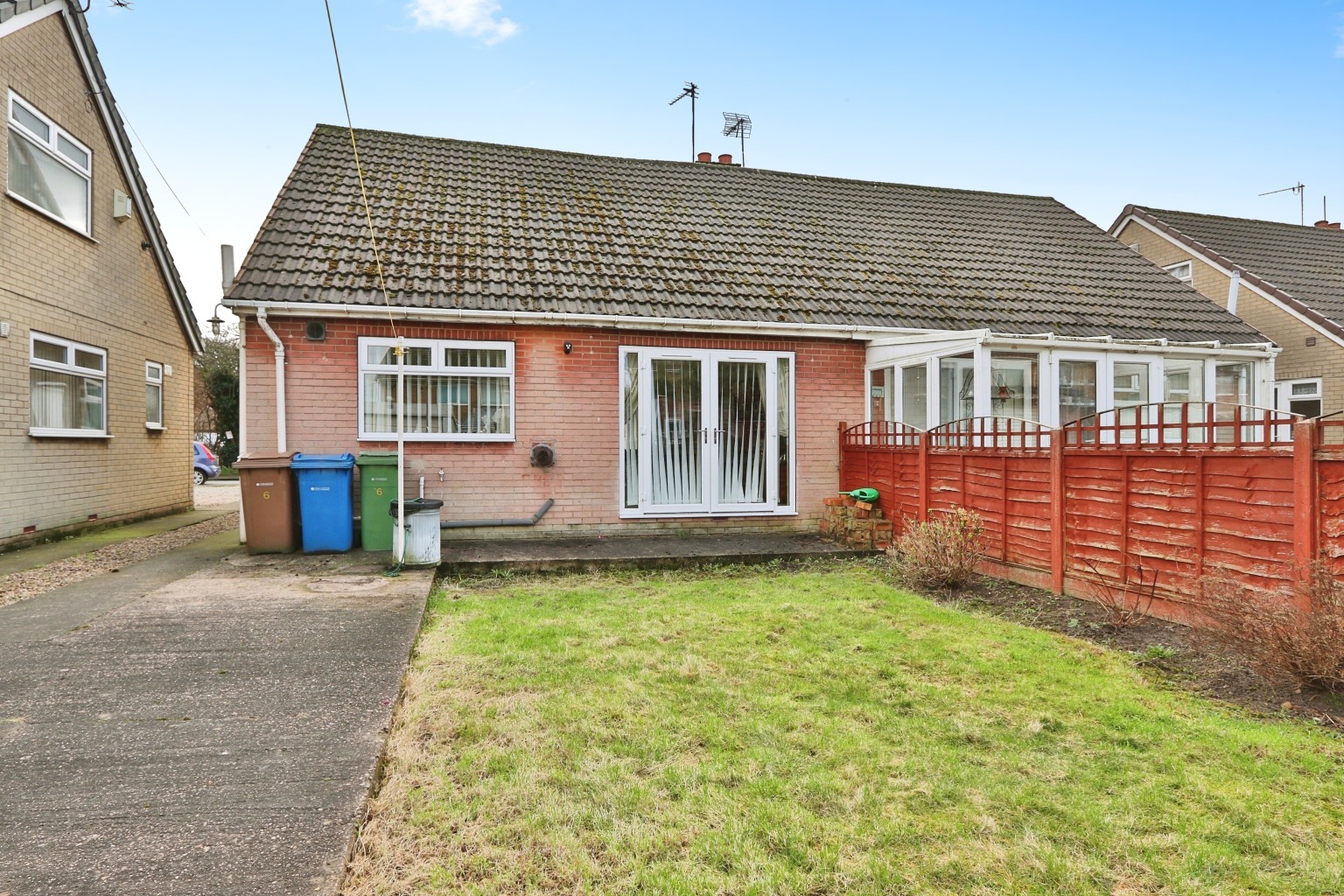 2 bed semi-detached bungalow for sale in Kelston Drive, Hessle  - Property Image 13