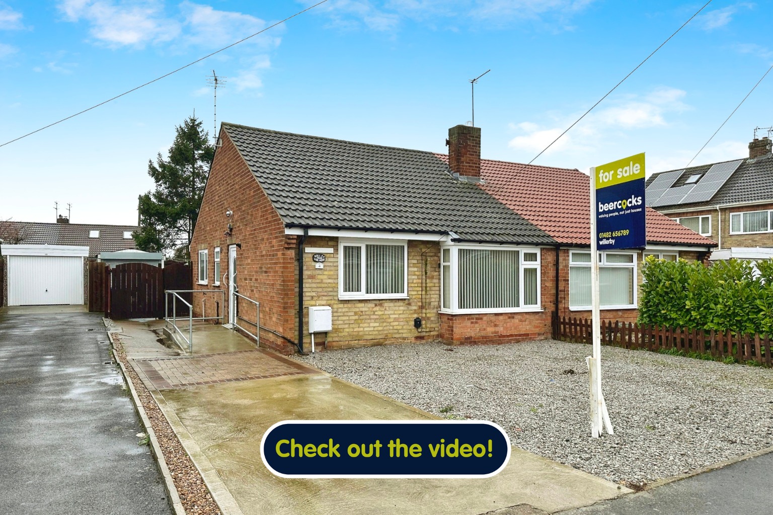 2 bed semi-detached bungalow for sale in Train Avenue, Hull  - Property Image 1
