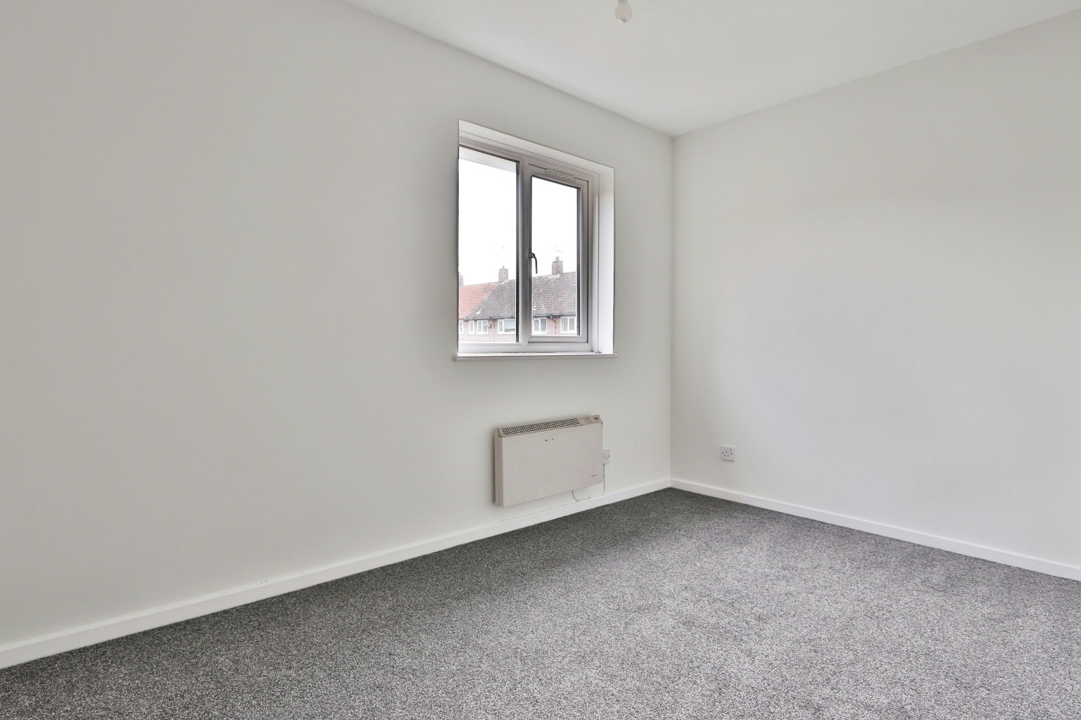 2 bed terraced house for sale in Lowdale Close, Hull  - Property Image 8