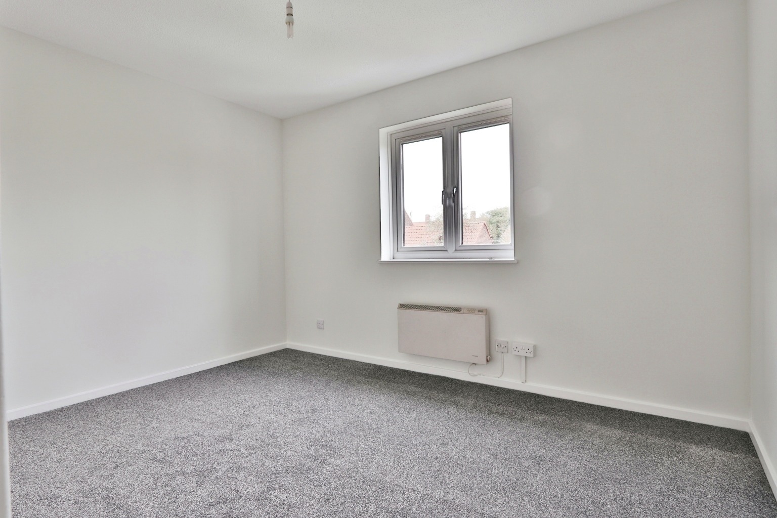 2 bed terraced house for sale in Lowdale Close, Hull  - Property Image 6