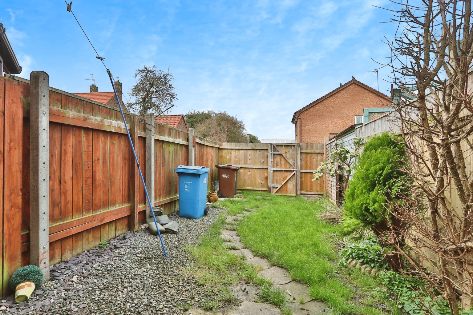 2 bed terraced house for sale in Lowdale Close, Hull  - Property Image 9