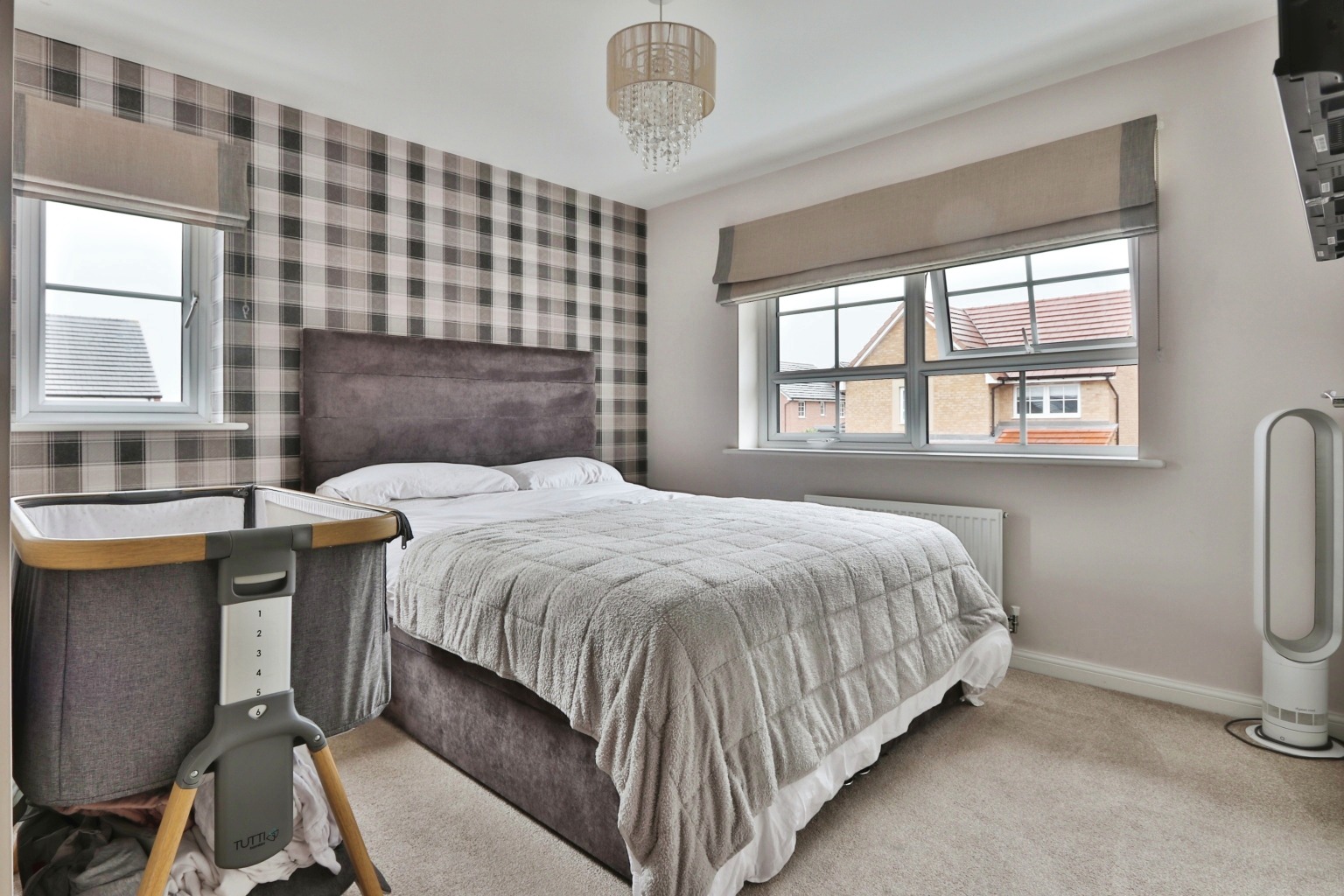 3 bed semi-detached house for sale in Petfield Drive, Hull  - Property Image 8