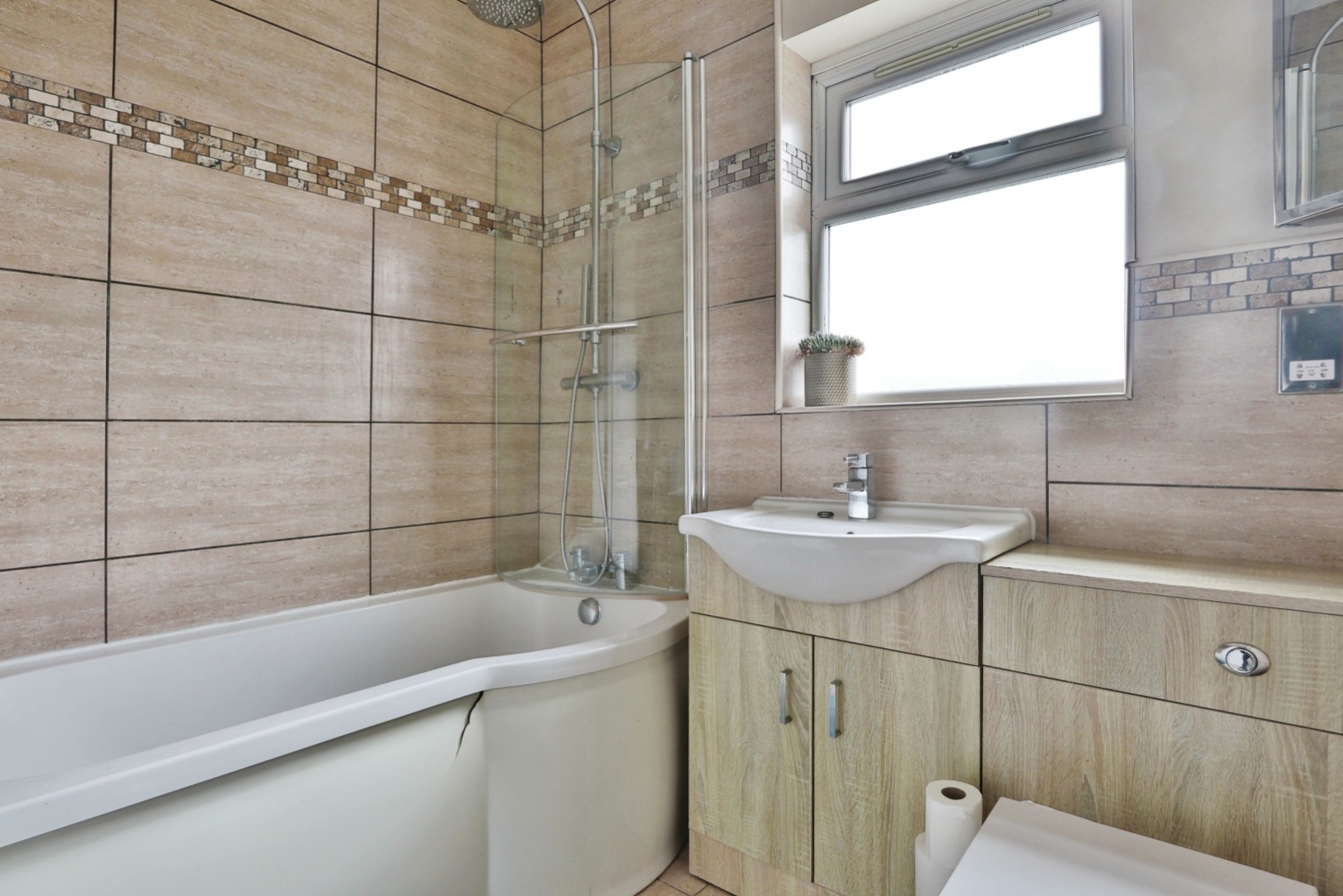 3 bed semi-detached house for sale in Eastfield Road, Hull  - Property Image 8