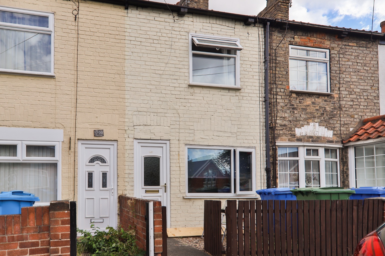 2 bed terraced house for sale in First Lane, Hessle, HU13