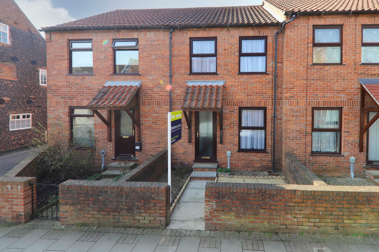 2 bed house for sale in Walkergate, Beverley - Property Image 1