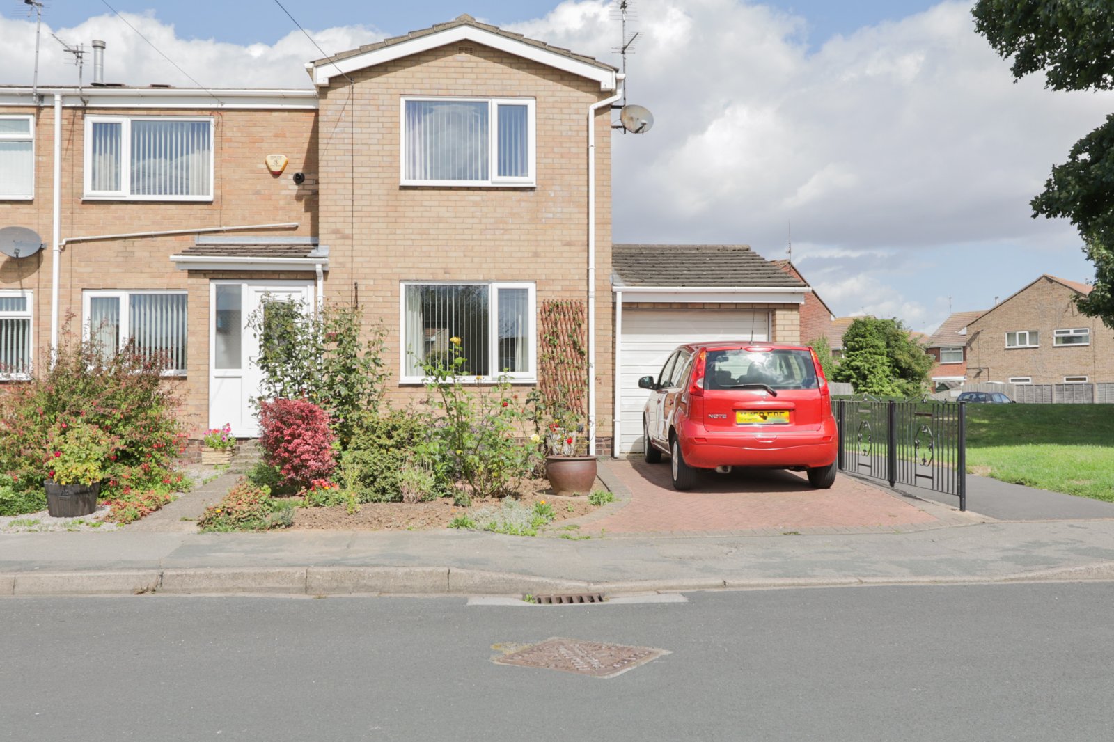 3 bed house for sale in St Marys Drive, Hedon - Property Image 1