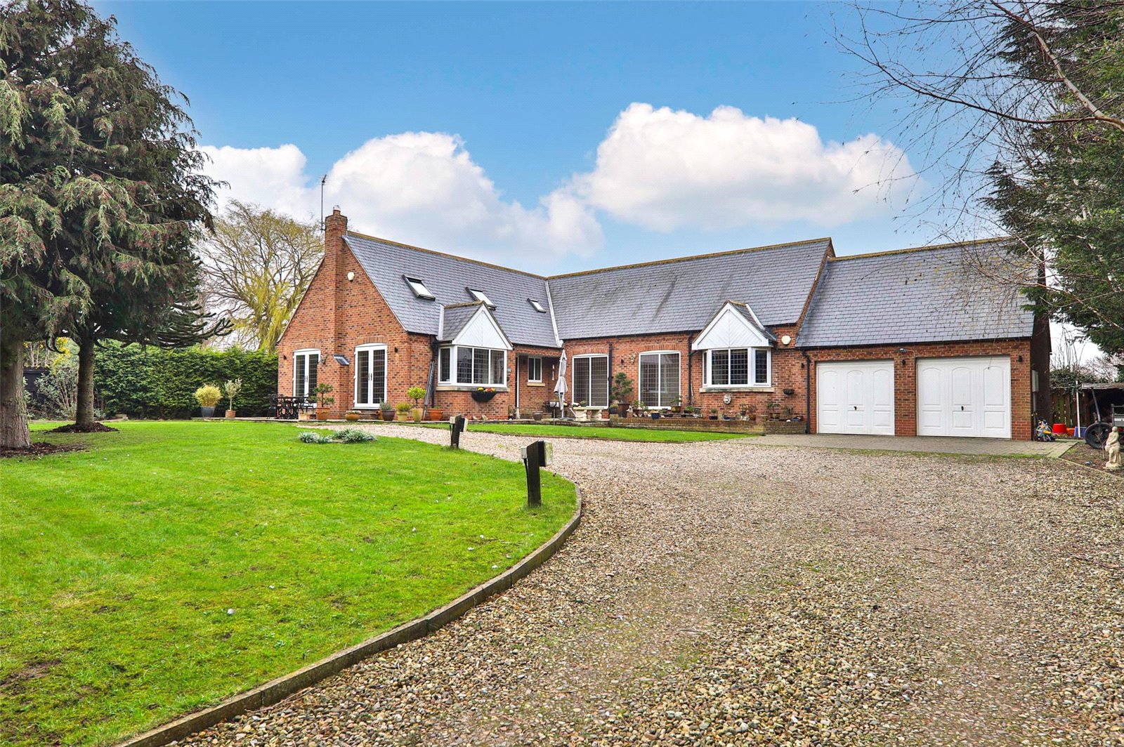 5 bed house for sale in Church Lane, Thorngumbald  - Property Image 1