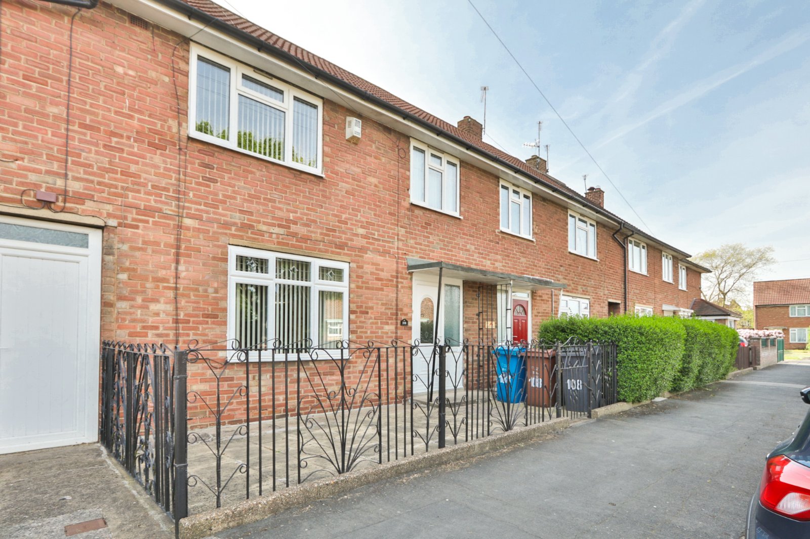 3 bed house for sale in Larne Road, Hull - Property Image 1