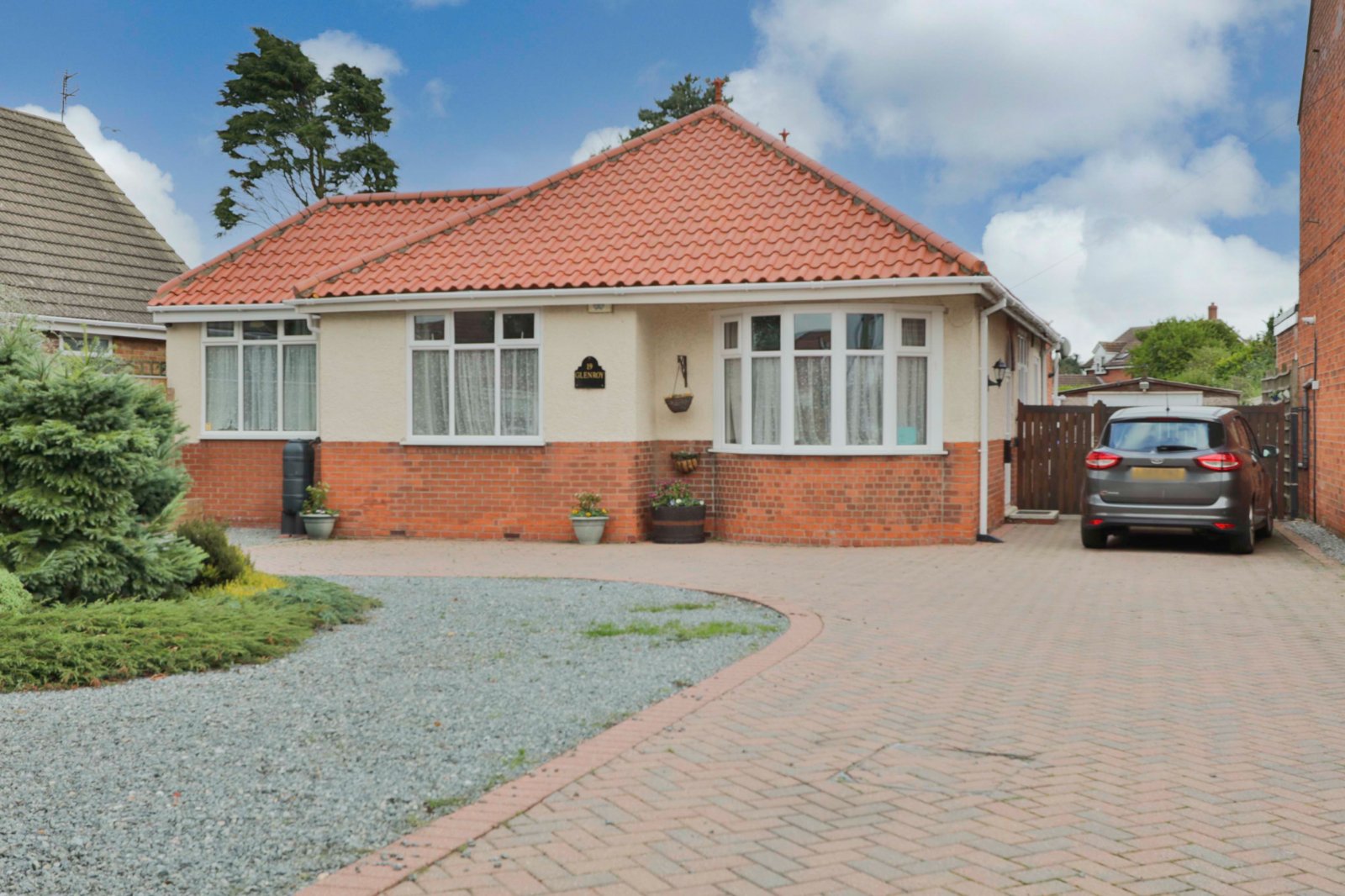 4 bed house for sale in Hollym Road, Withernsea  - Property Image 1
