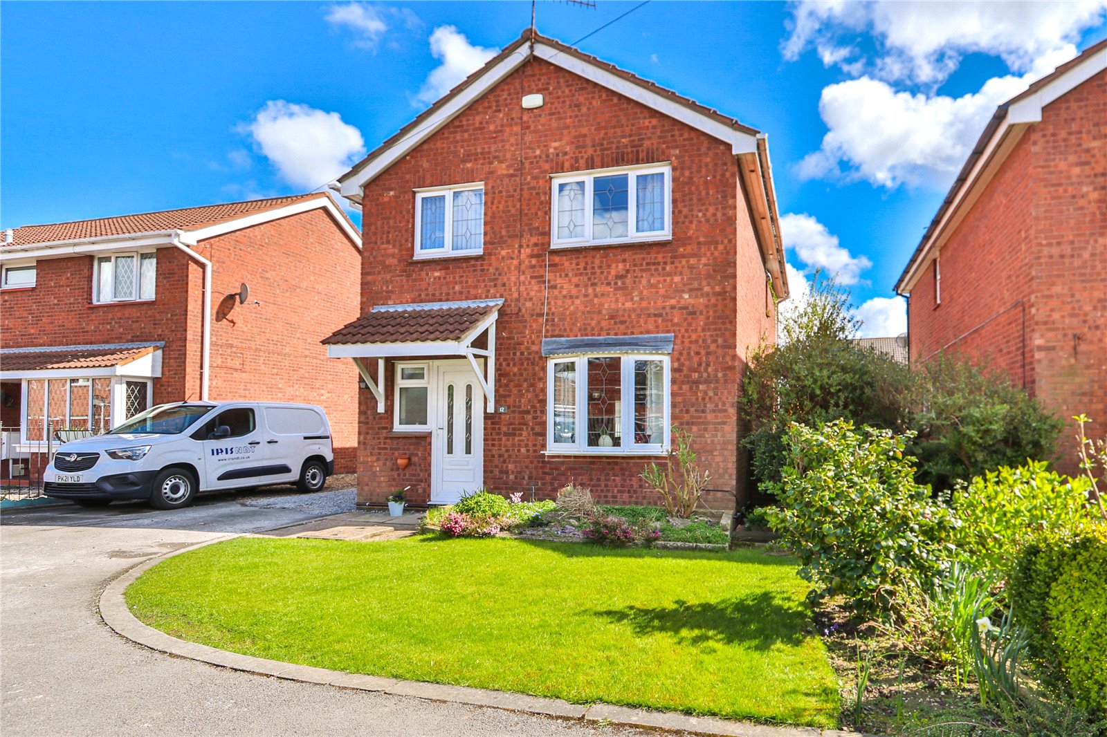 3 bed house for sale in Hovingham Close, Hull  - Property Image 1