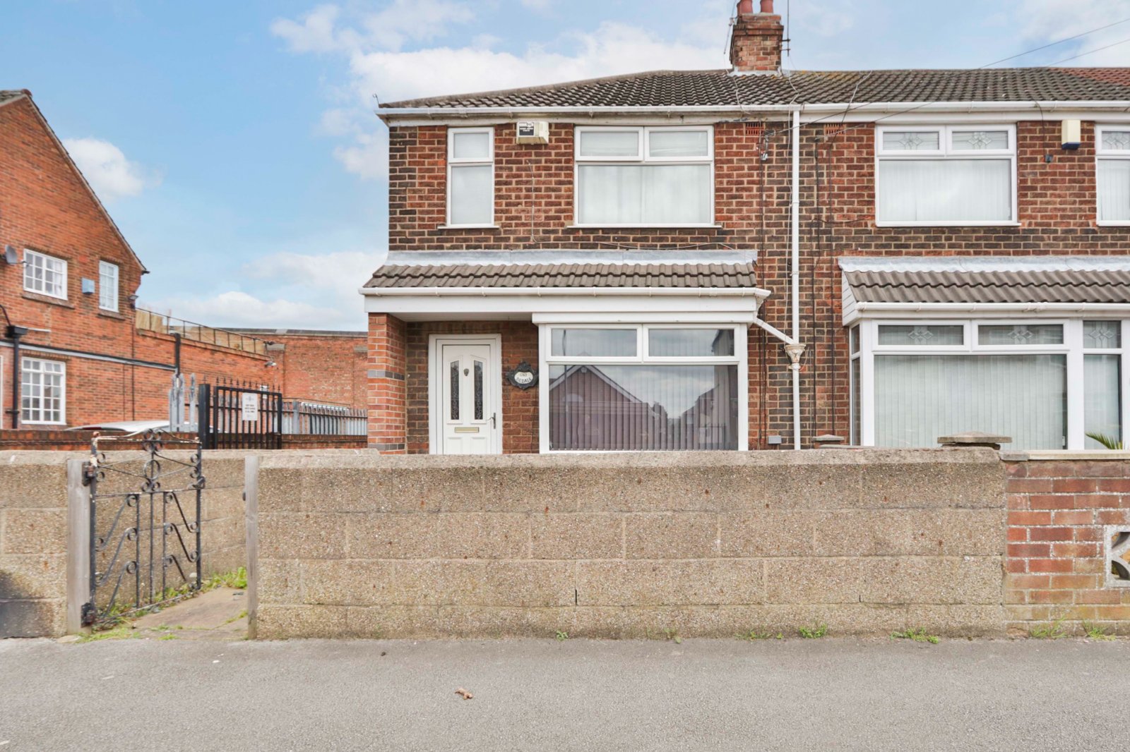 2 bed house for sale in Bedale Avenue, Hull, HU9 