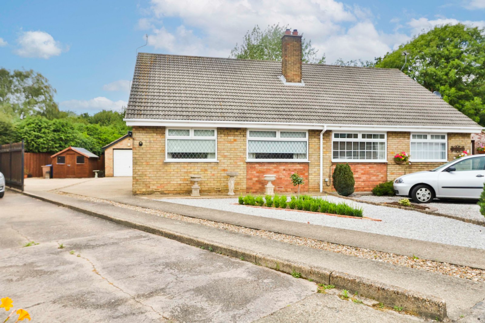 2 bed bungalow for sale in Warn Avenue, Hedon, HU12