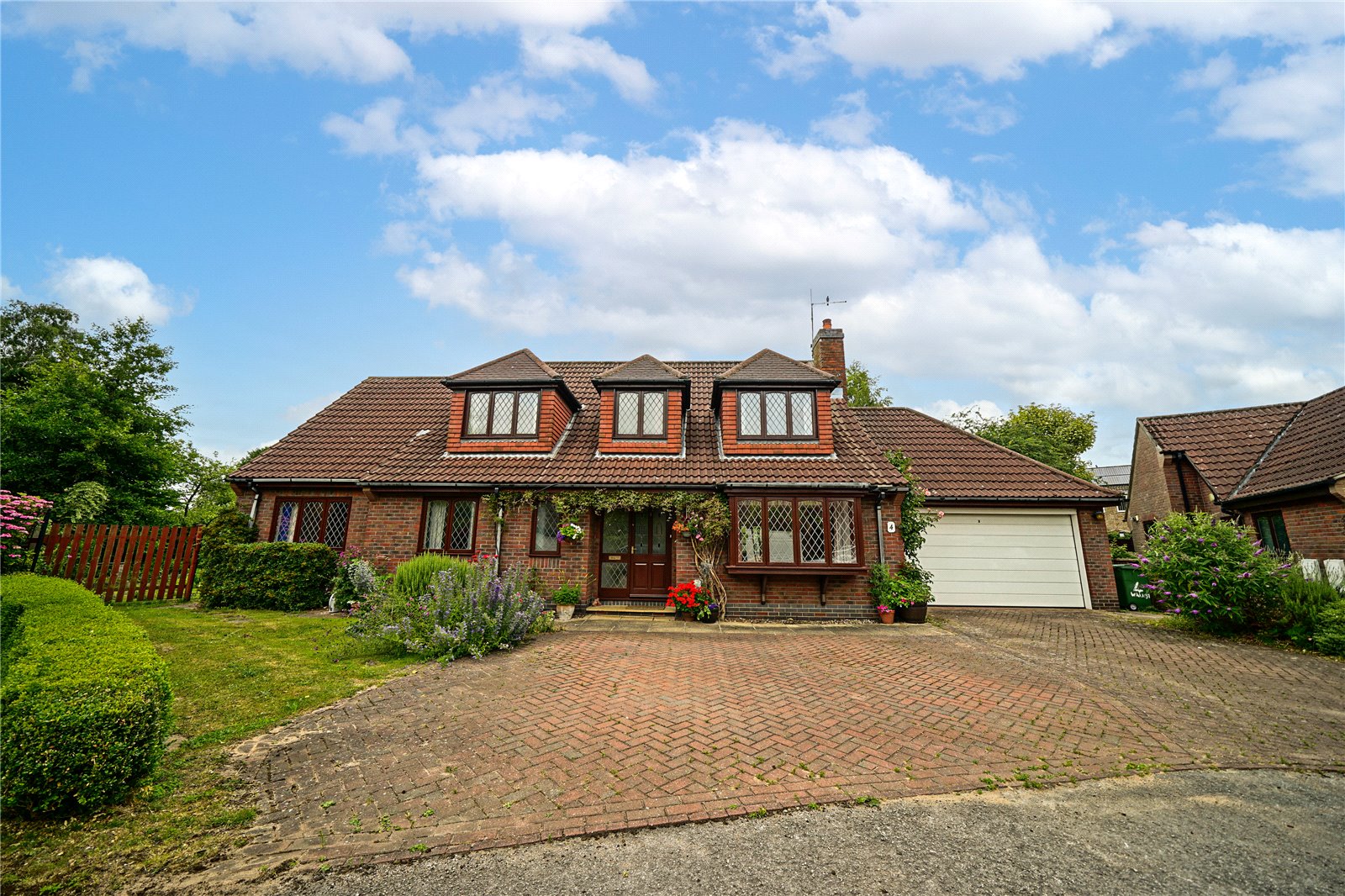 5 bed house for sale in Walnut Close, Cottingham 0