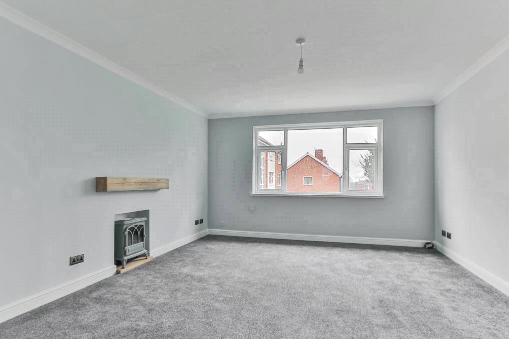 2 bed apartment for sale in South Street, Cottingham, HU16