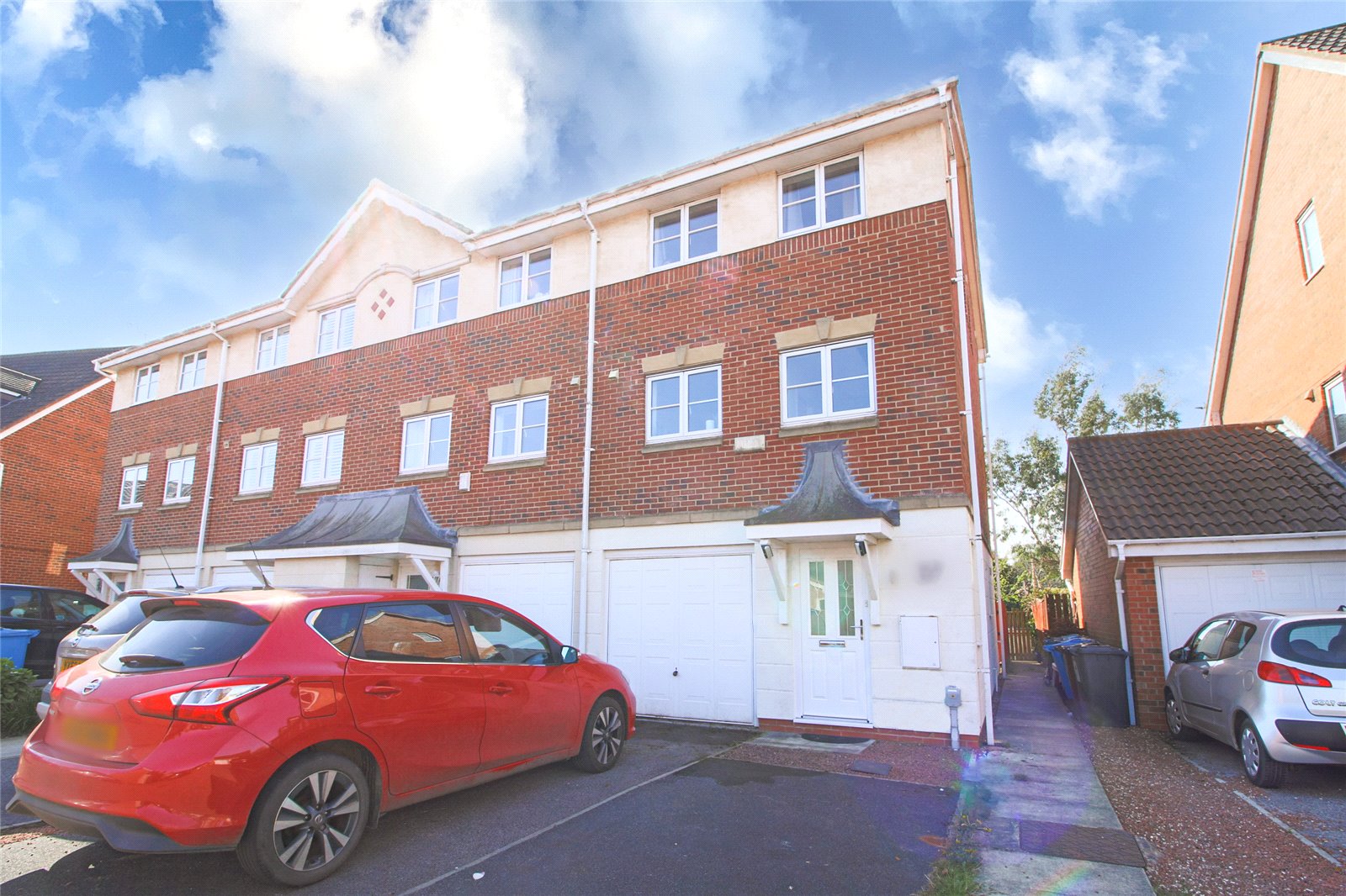 3 bed house for sale in Philip Larkin Close, Hull  - Property Image 1