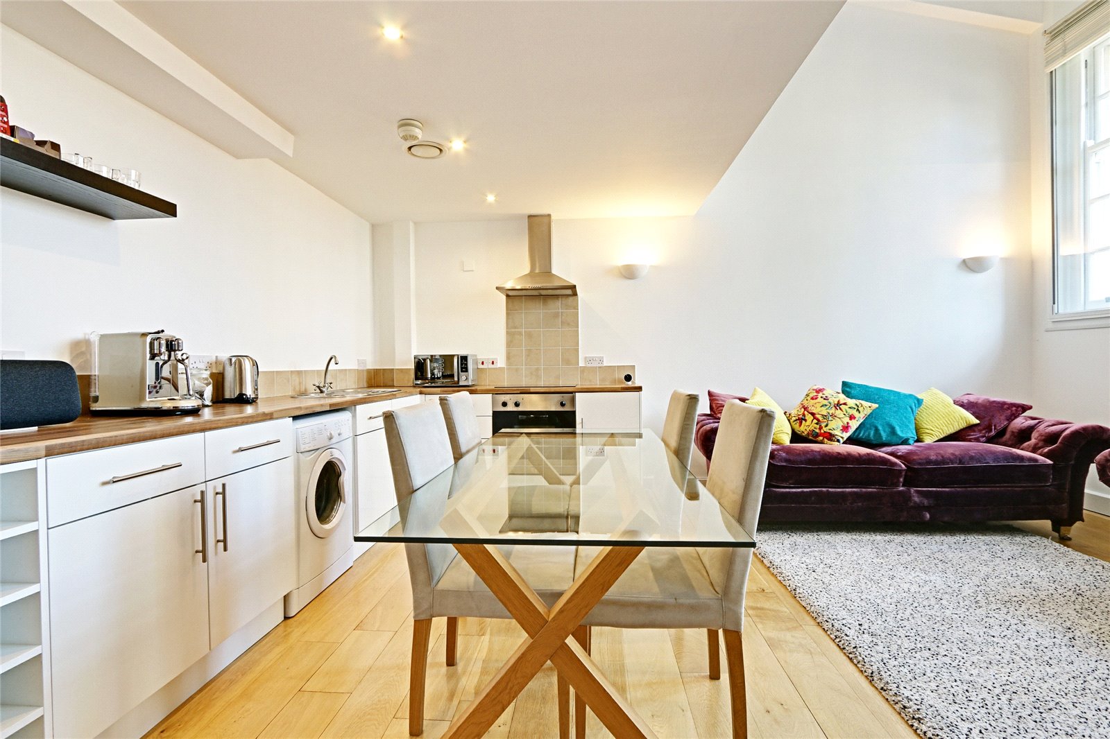 2 bed apartment for sale in Lowgate, Hull, HU1 