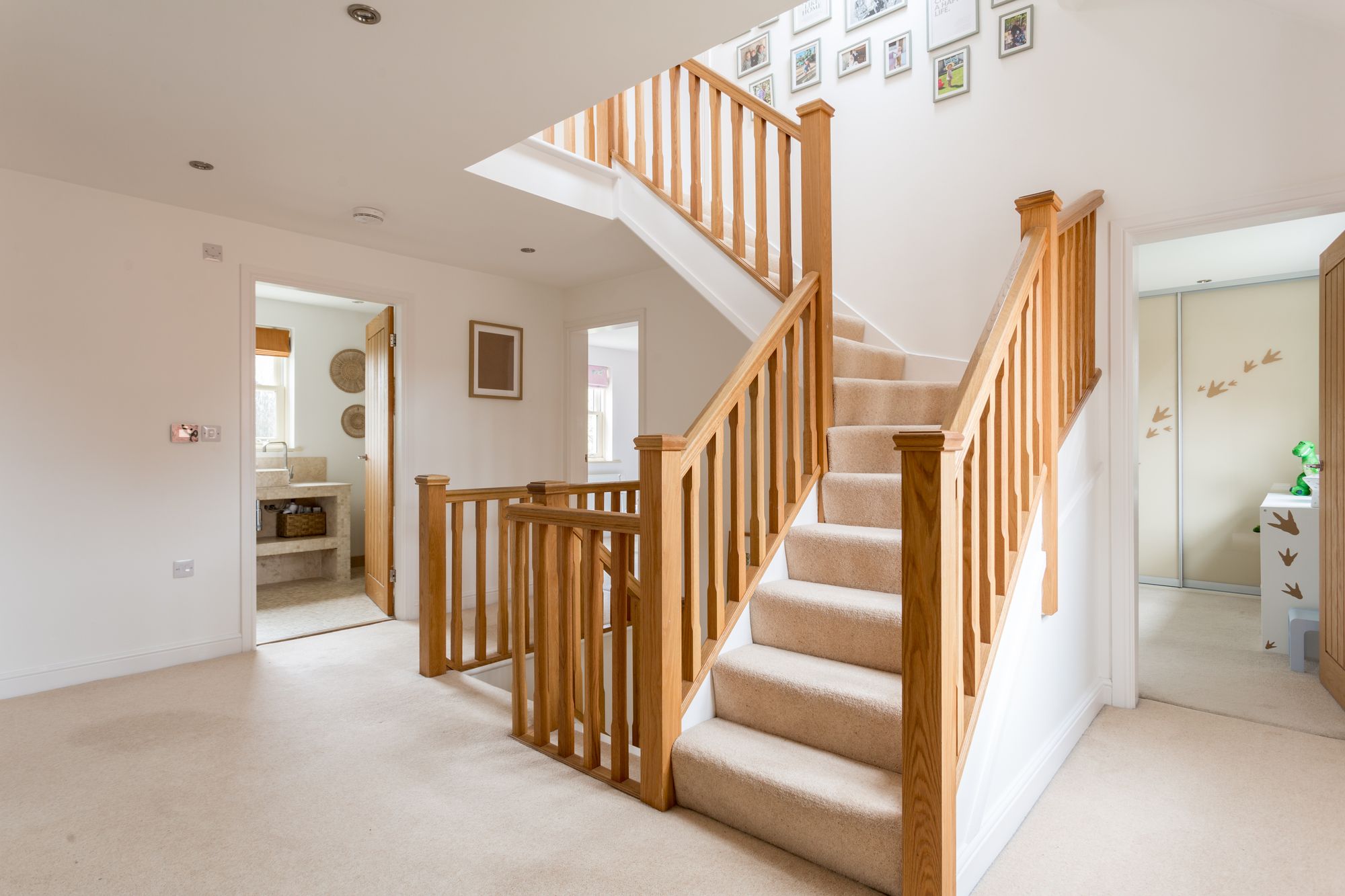 6 bed detached house for sale in Ash Tree Gardens, York  - Property Image 11