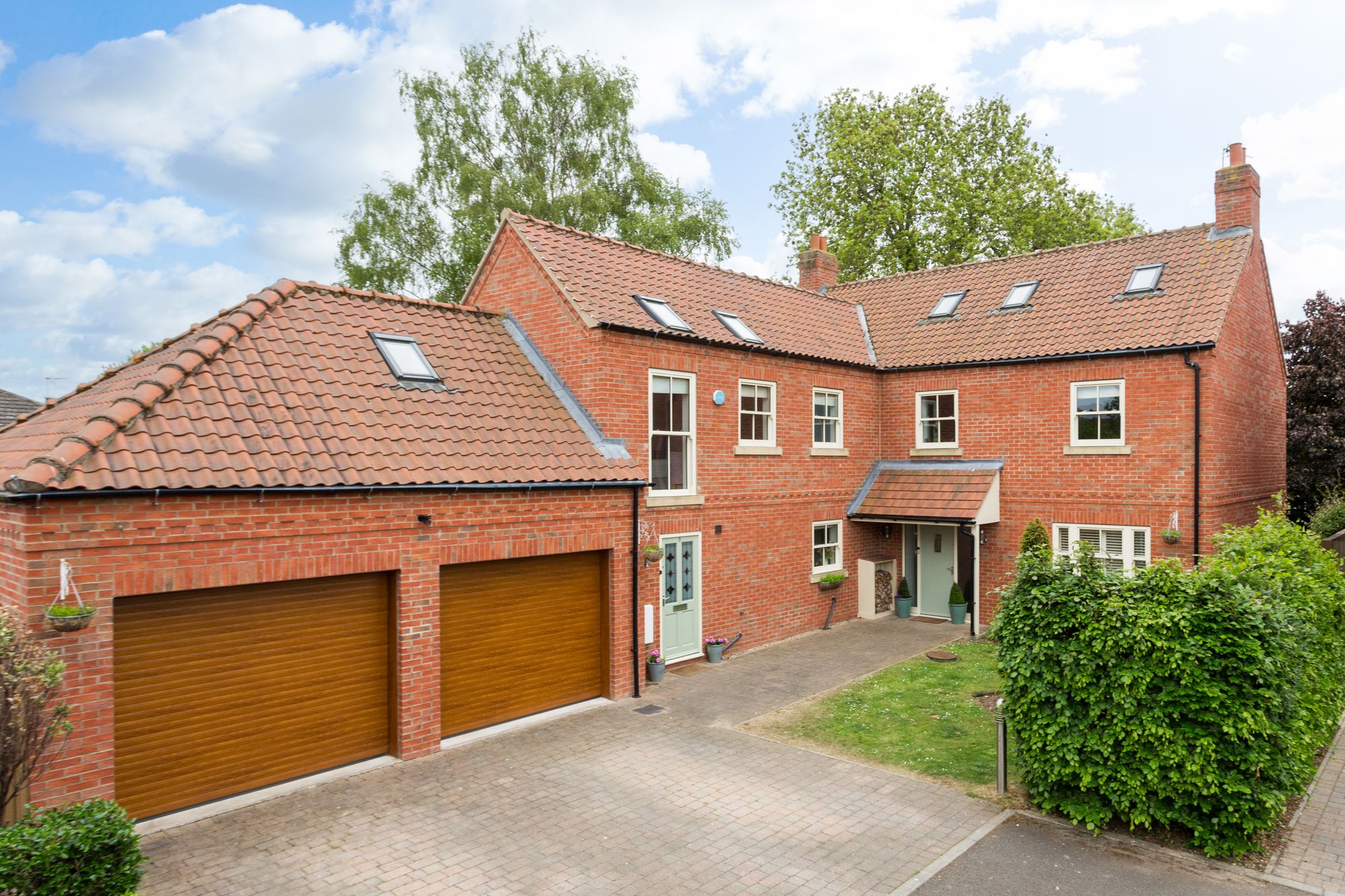 6 bed detached house for sale in Ash Tree Gardens, York  - Property Image 1