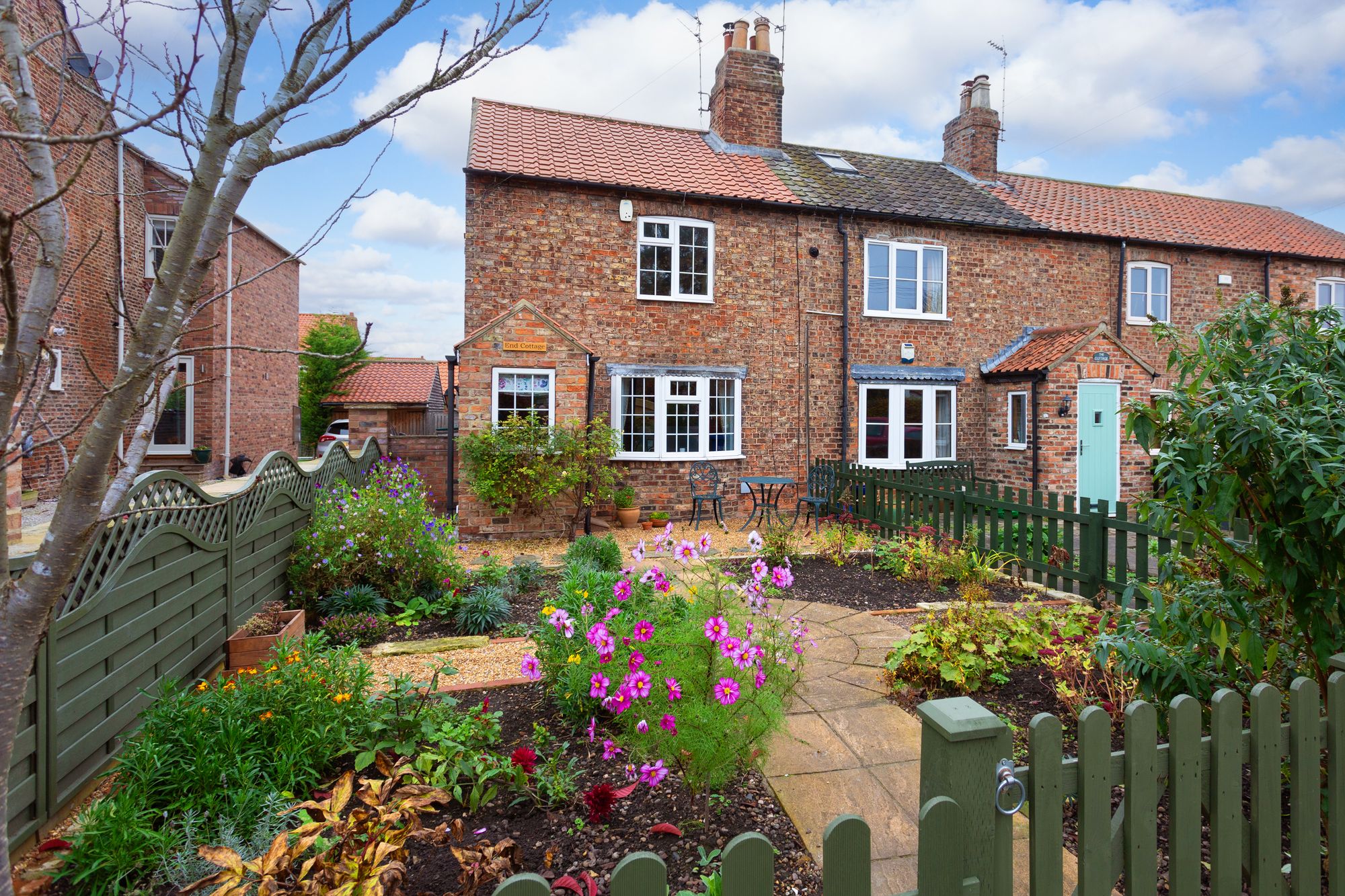 2 bed cottage for sale in Main Street, York  - Property Image 1