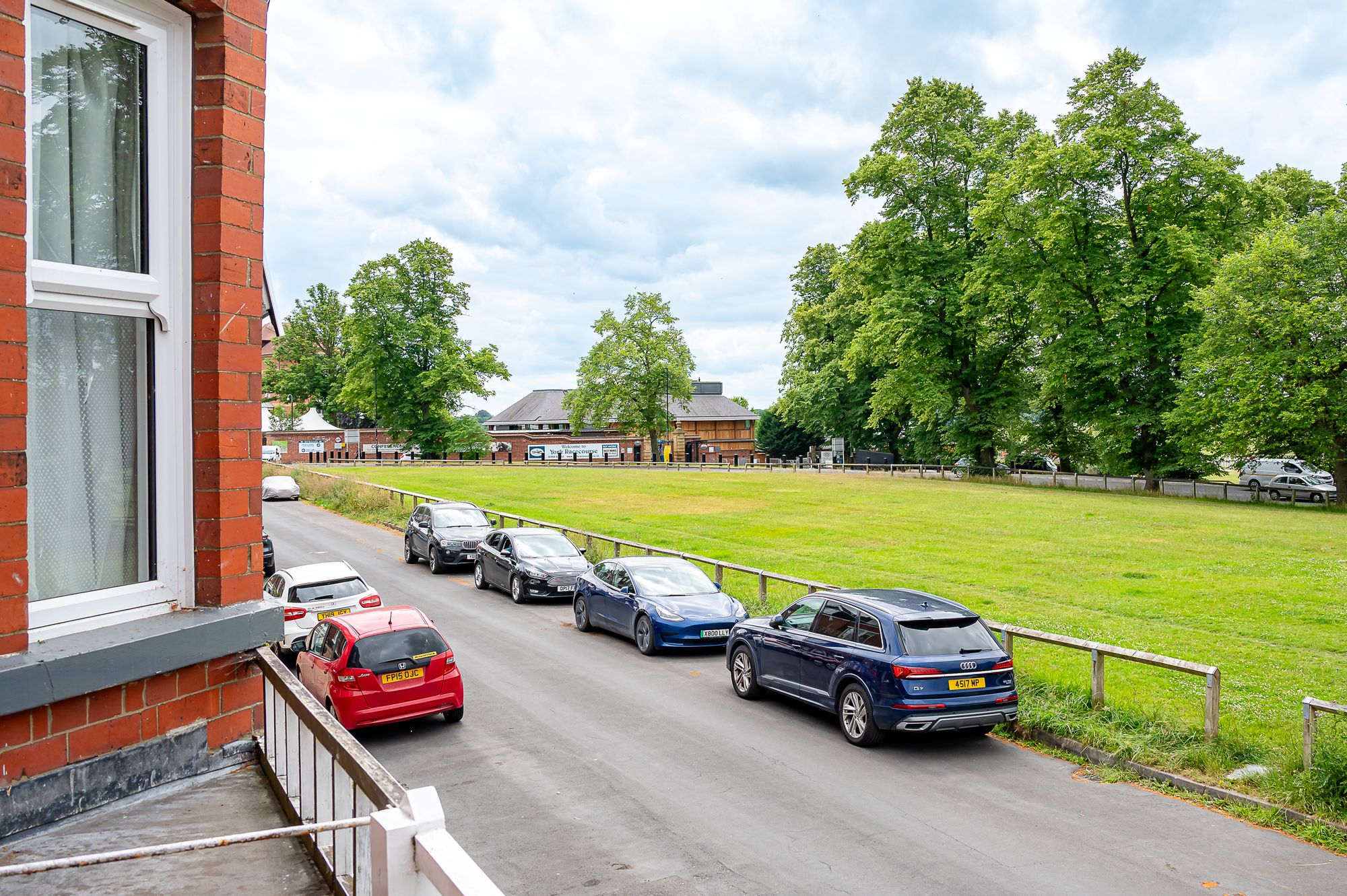 2 bed mid-terraced house for sale in Knavesmire Crescent, York  - Property Image 3