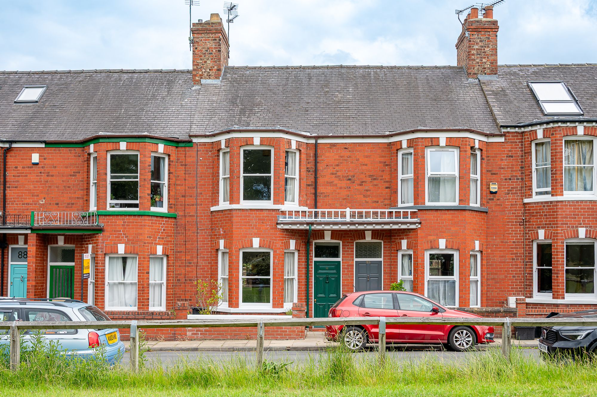 2 bed mid-terraced house for sale in Knavesmire Crescent, York, YO23