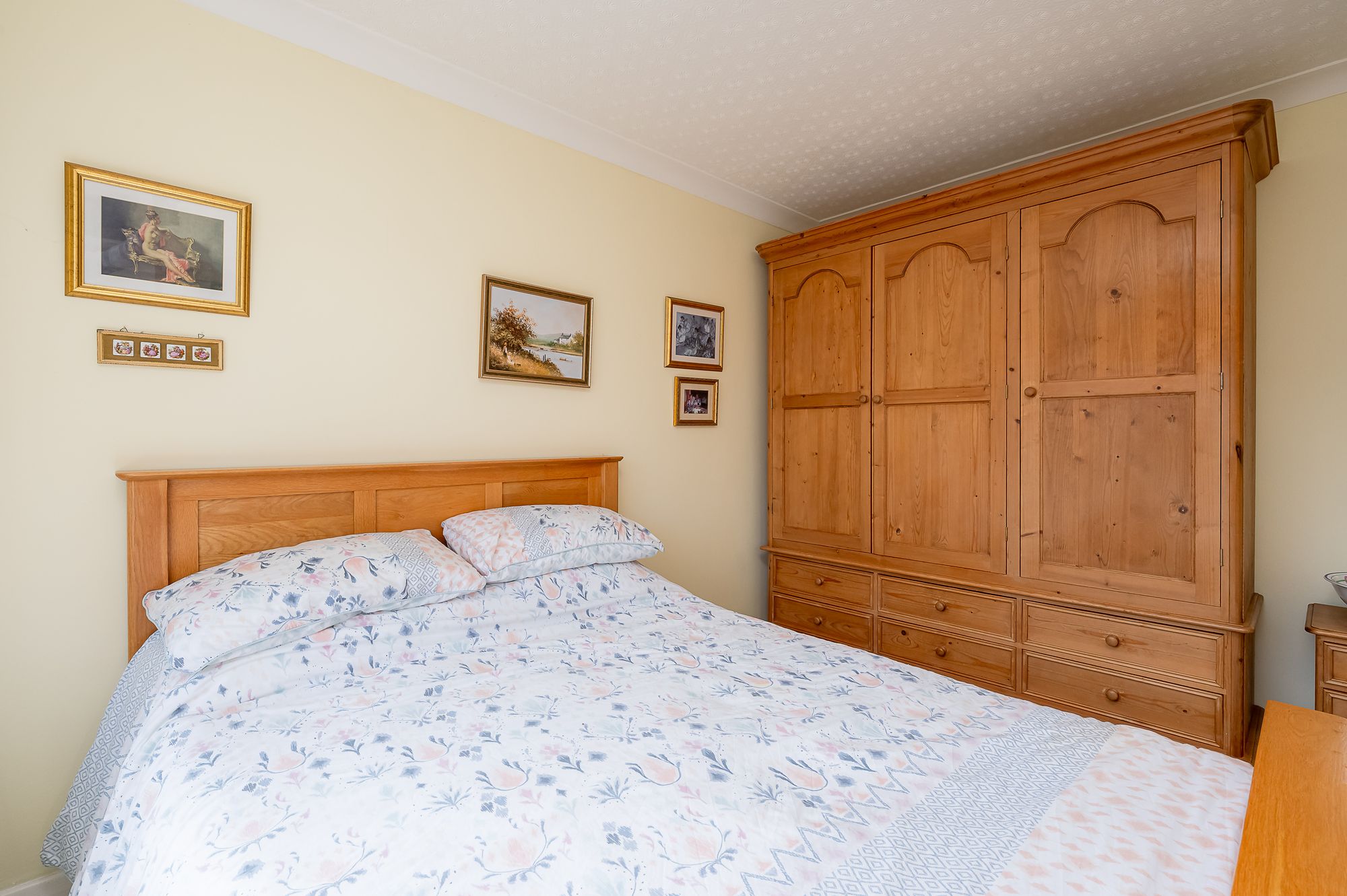 3 bed house for sale in Sherwood Grove, York  - Property Image 9