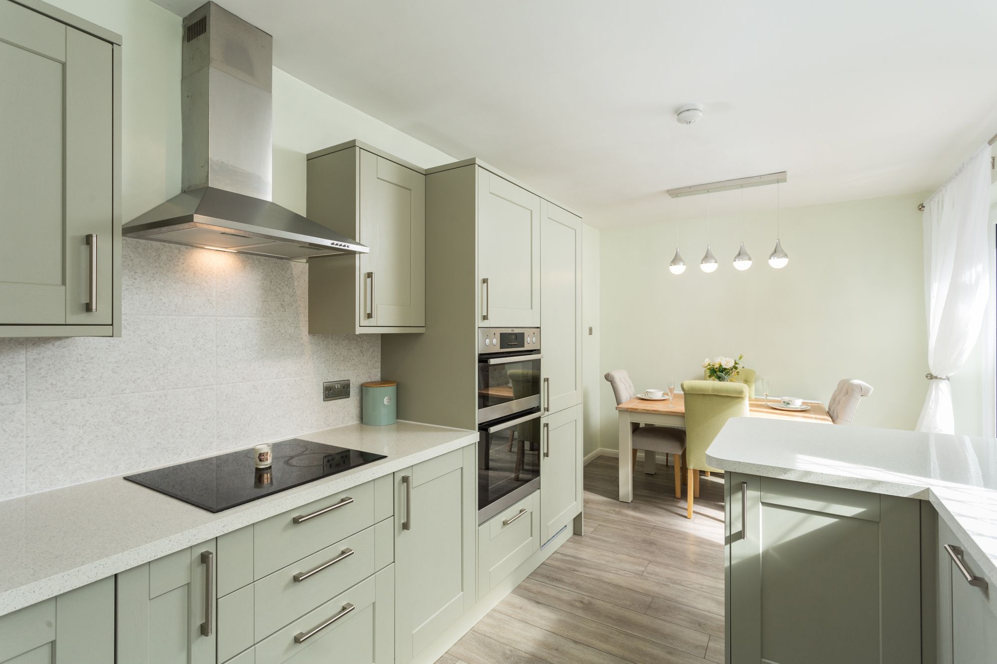 5 bed detached bungalow for sale in The Fairway, Tadcaster  - Property Image 2