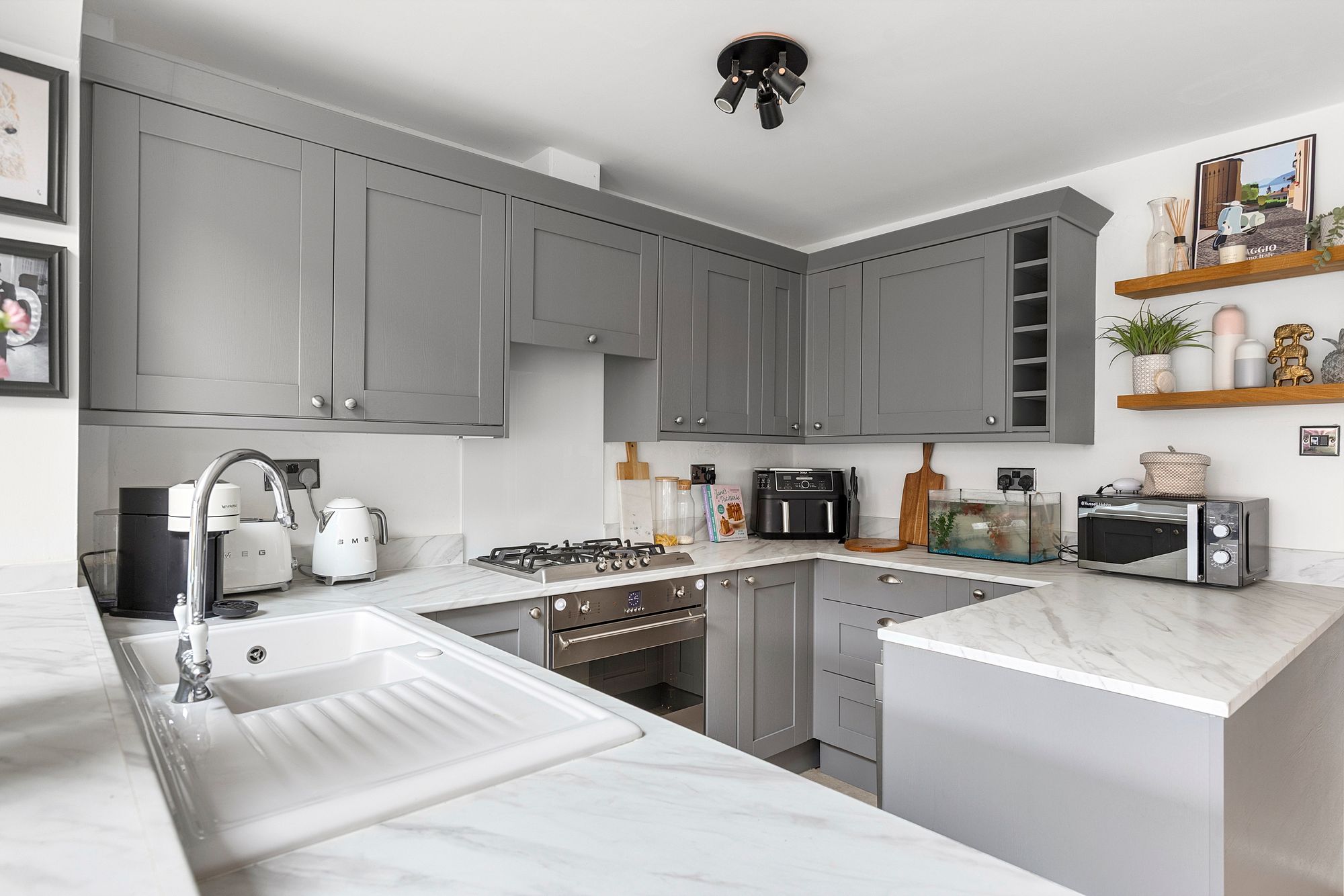 3 bed semi-detached house for sale in Bellmans Croft, York  - Property Image 6