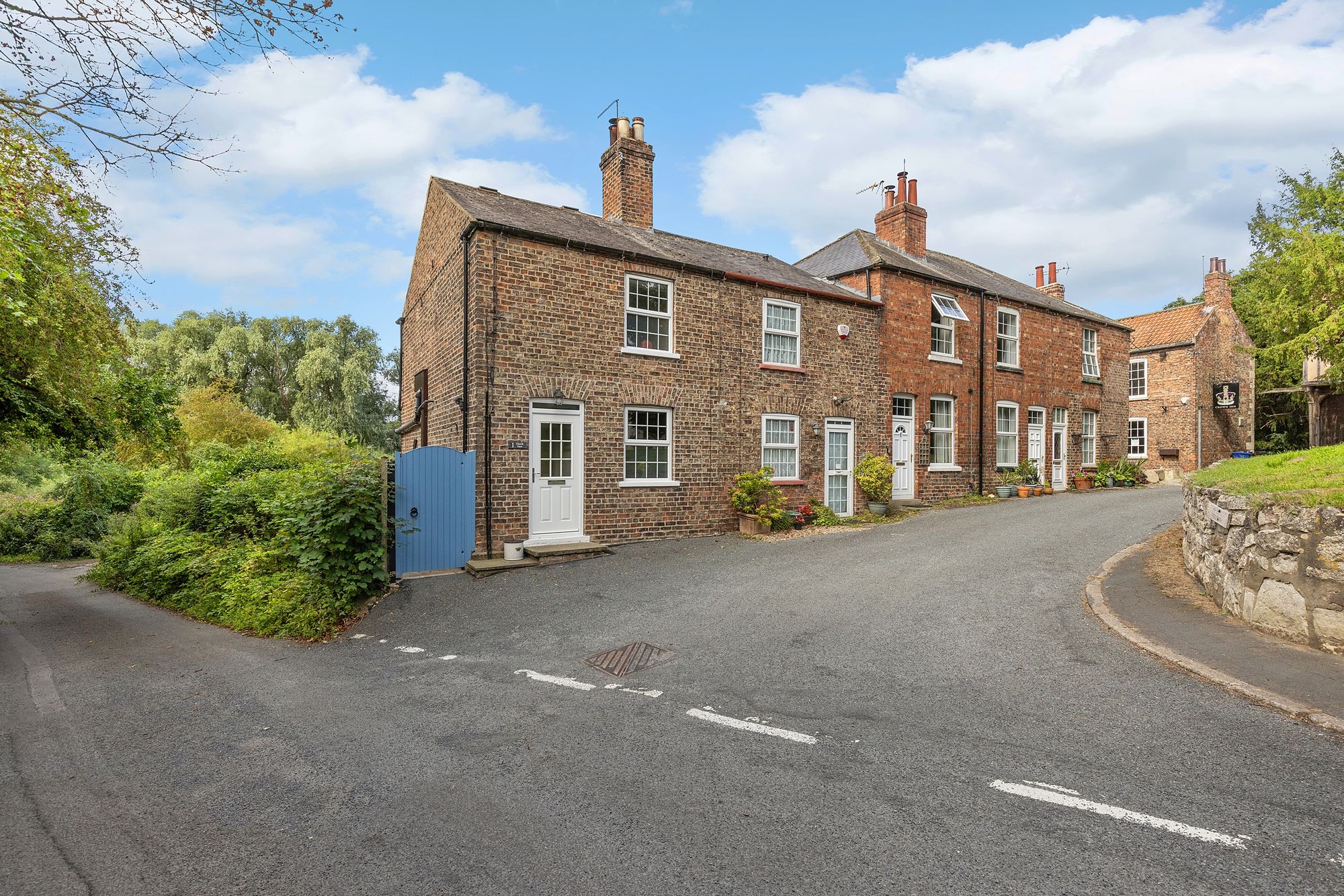 3 bed end of terrace house for sale in Church View, York, YO23