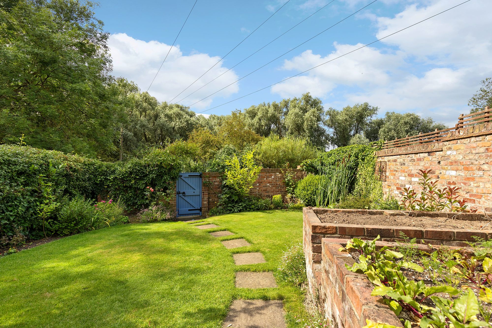 3 bed end of terrace house for sale in Church View, York  - Property Image 9