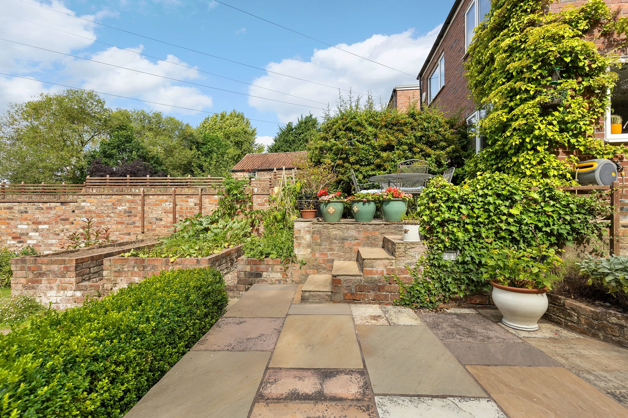 3 bed end of terrace house for sale in Church View, York  - Property Image 6