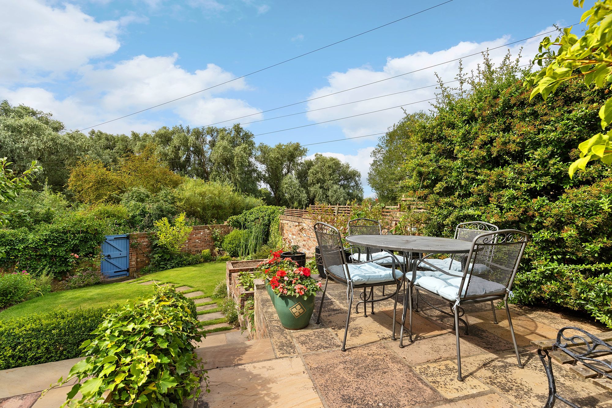 3 bed end of terrace house for sale in Church View, York, YO23