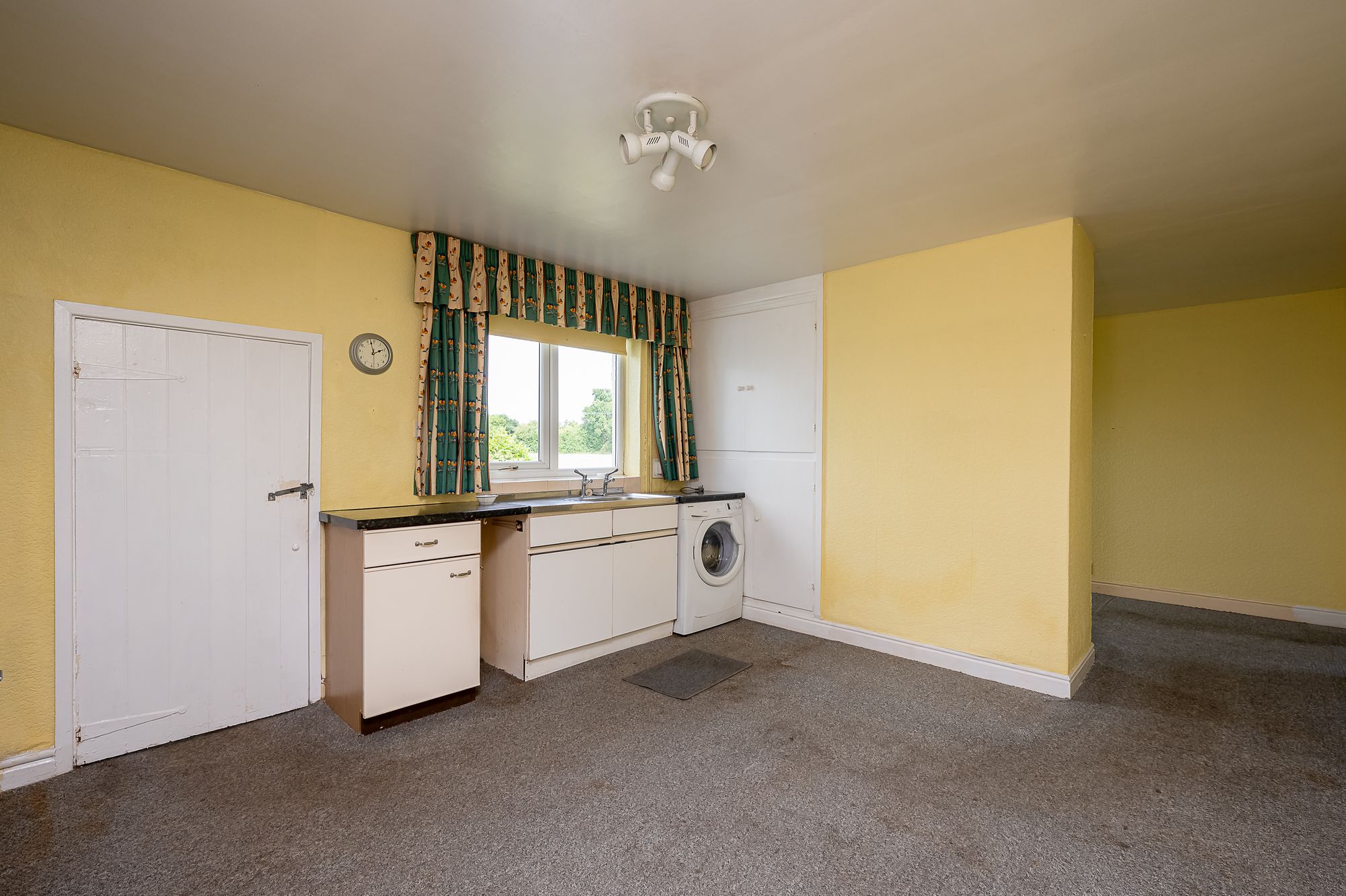 3 bed semi-detached cottage for sale in Bolton Percy, York  - Property Image 5