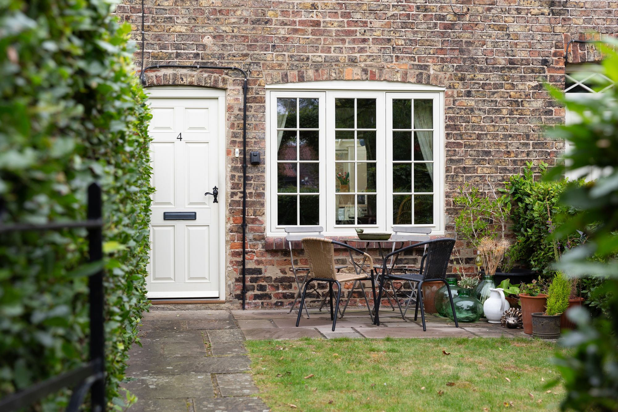 2 bed terraced cottage for sale in Church Street, York  - Property Image 14