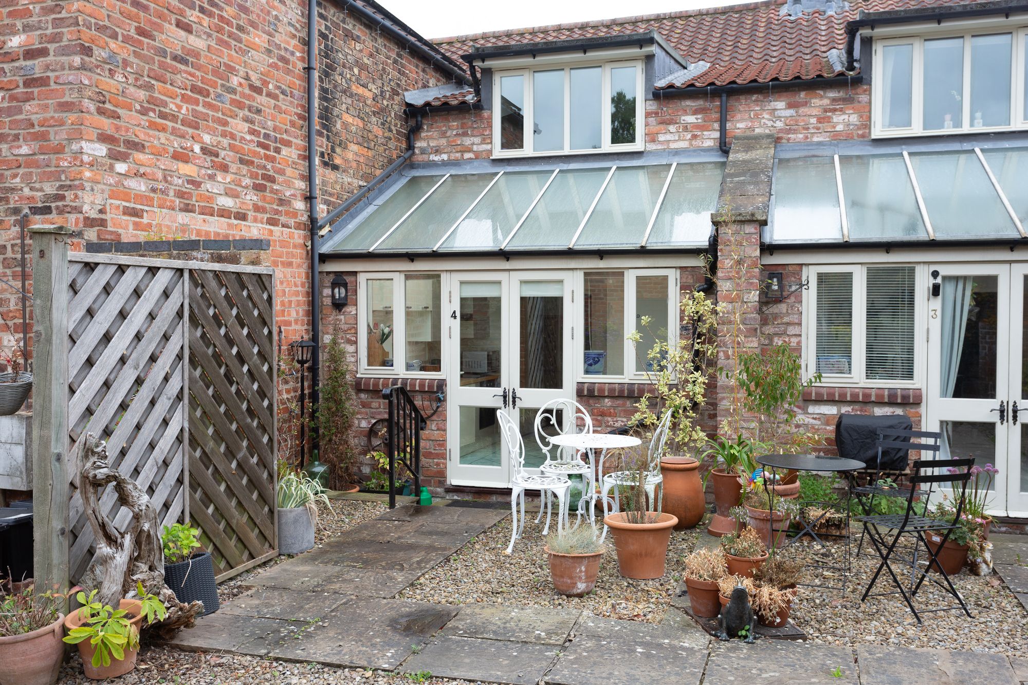 2 bed terraced cottage for sale in Church Street, York  - Property Image 12