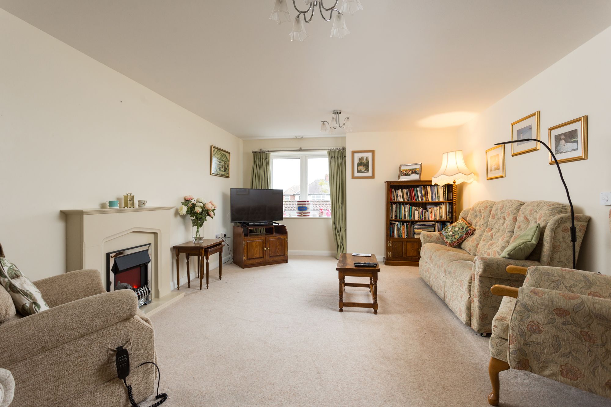 2 bed apartment for sale in Top Lane, York  - Property Image 6