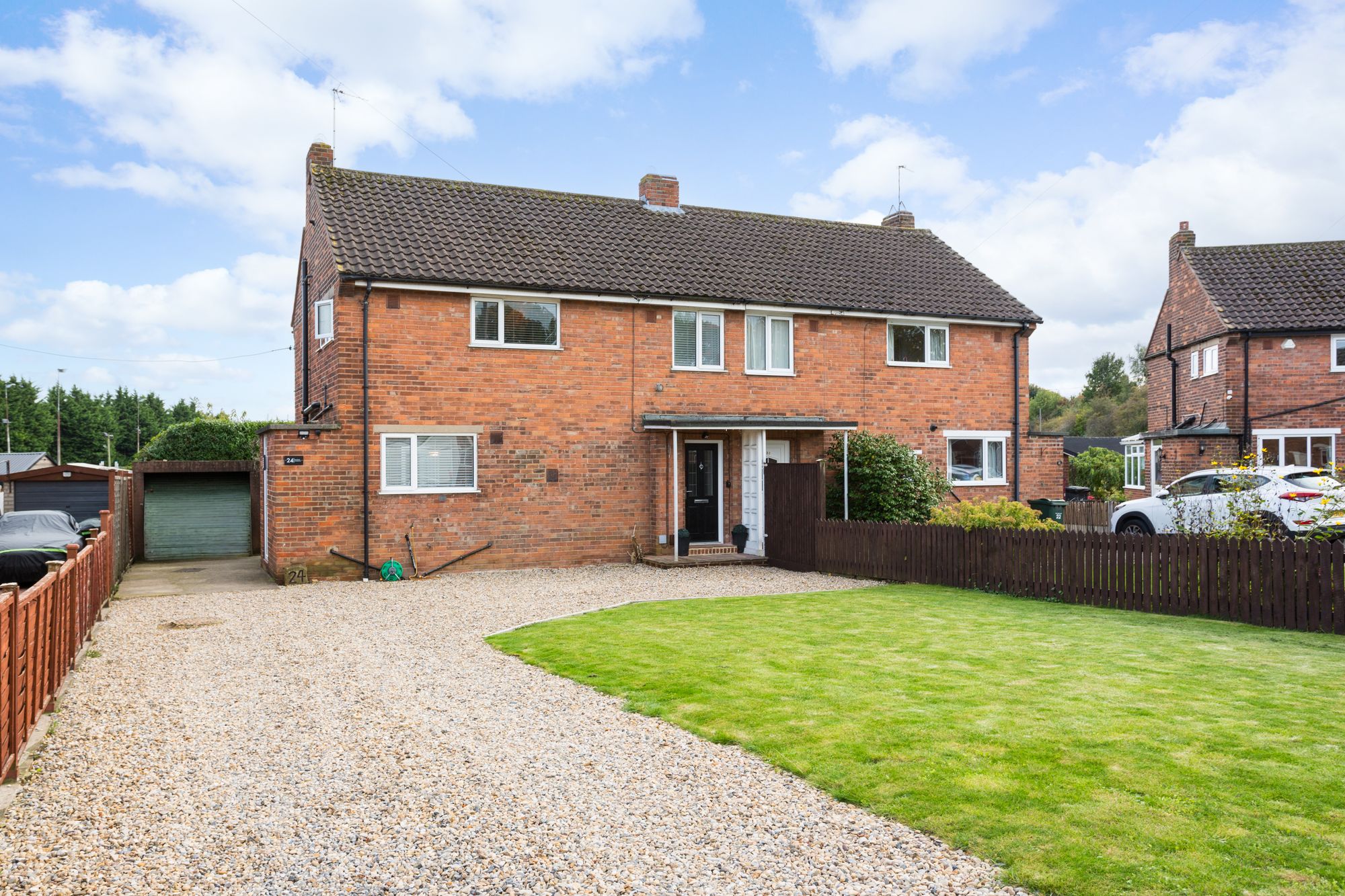 3 bed semi-detached house for sale in Queens Gardens, Tadcaster  - Property Image 10