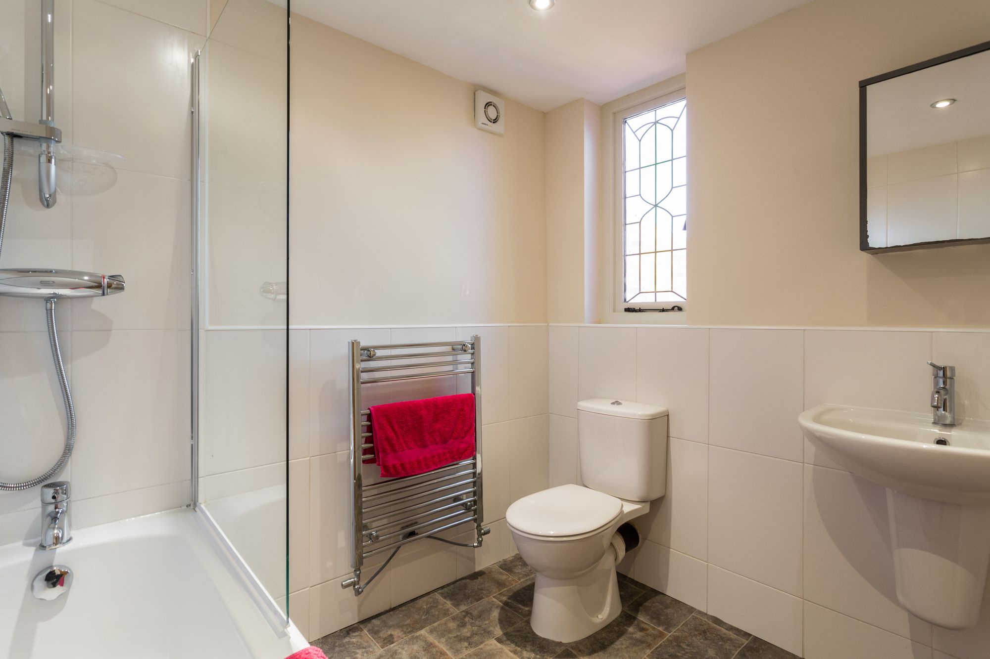 2 bed cottage for sale in Church Street, York  - Property Image 10